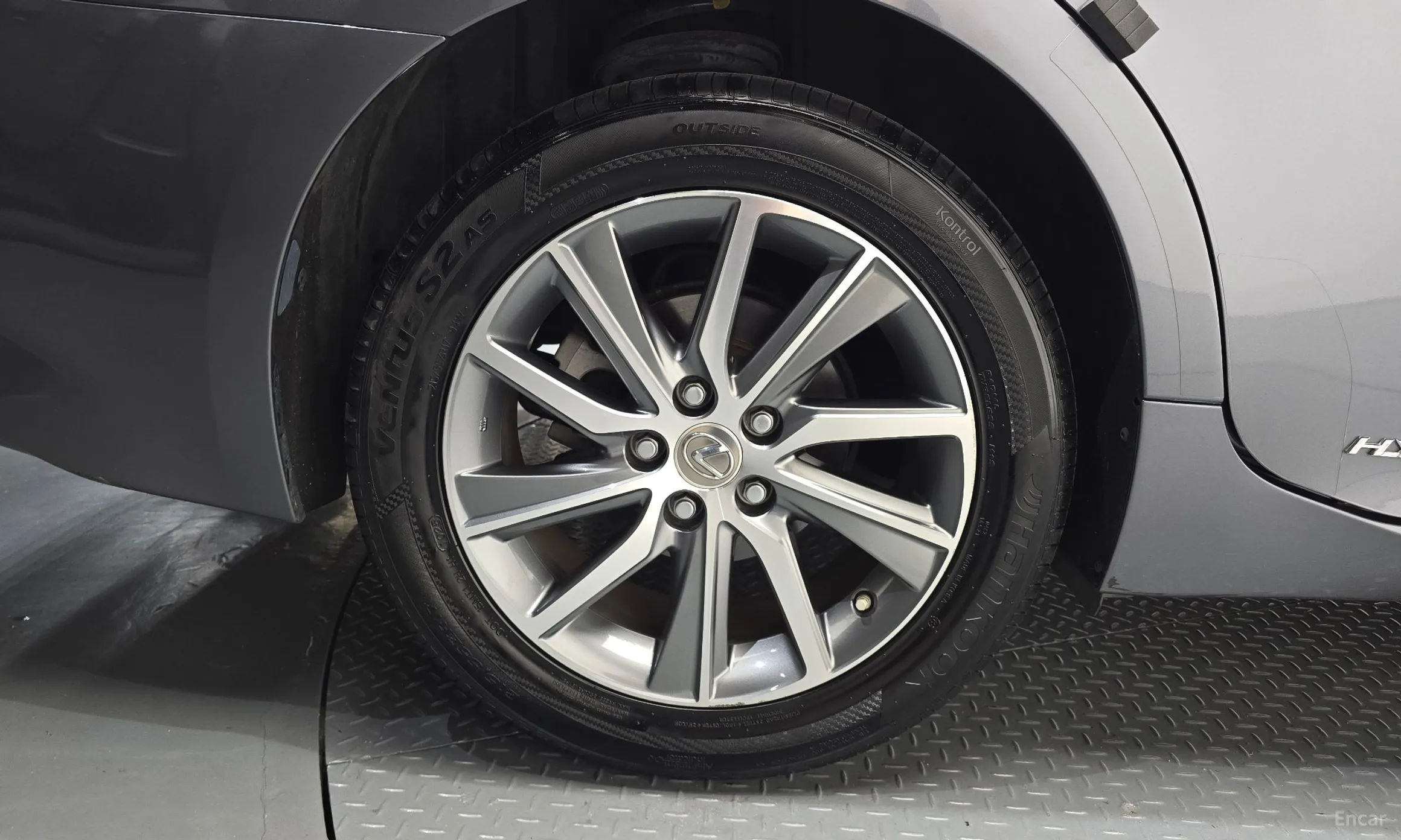 Lexus New ES300h превью 5