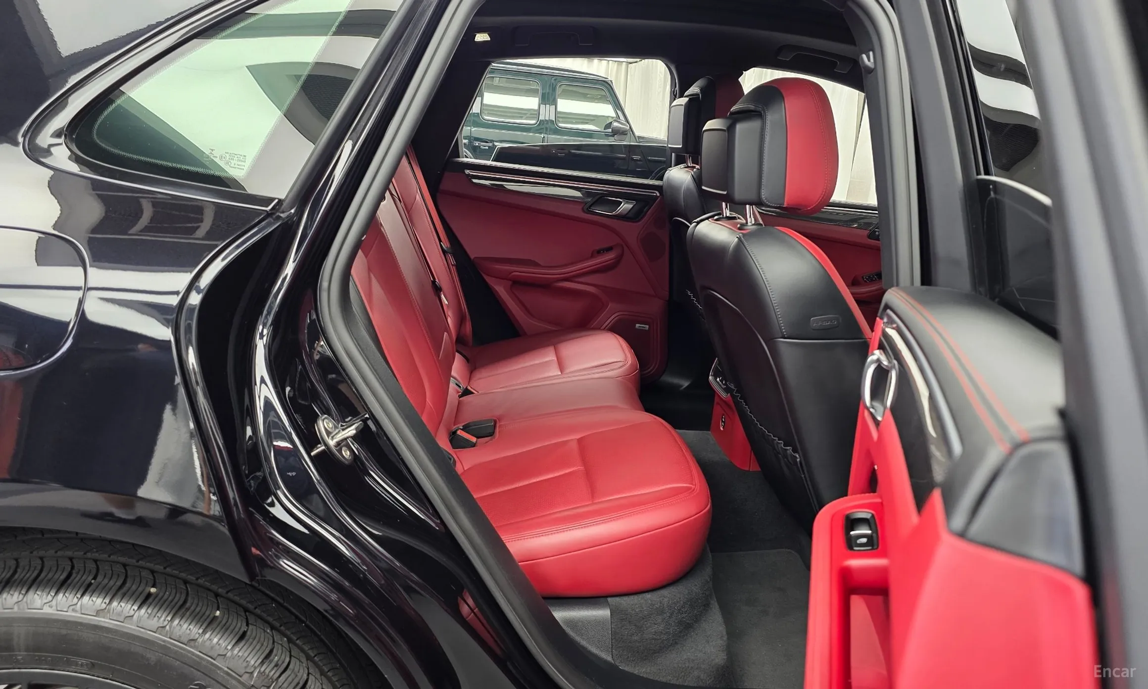 Porsche Macan превью 12