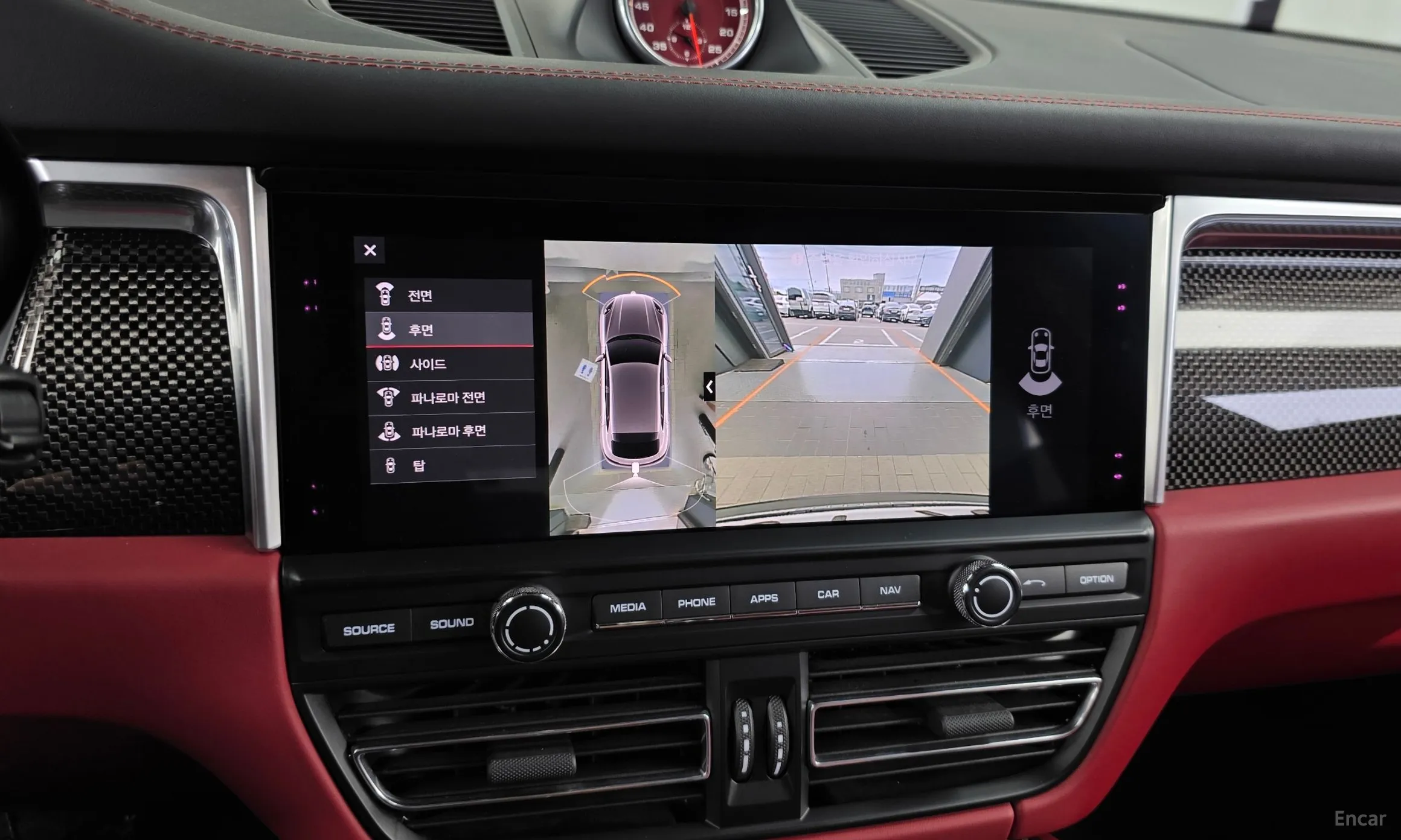 Porsche Macan превью 15
