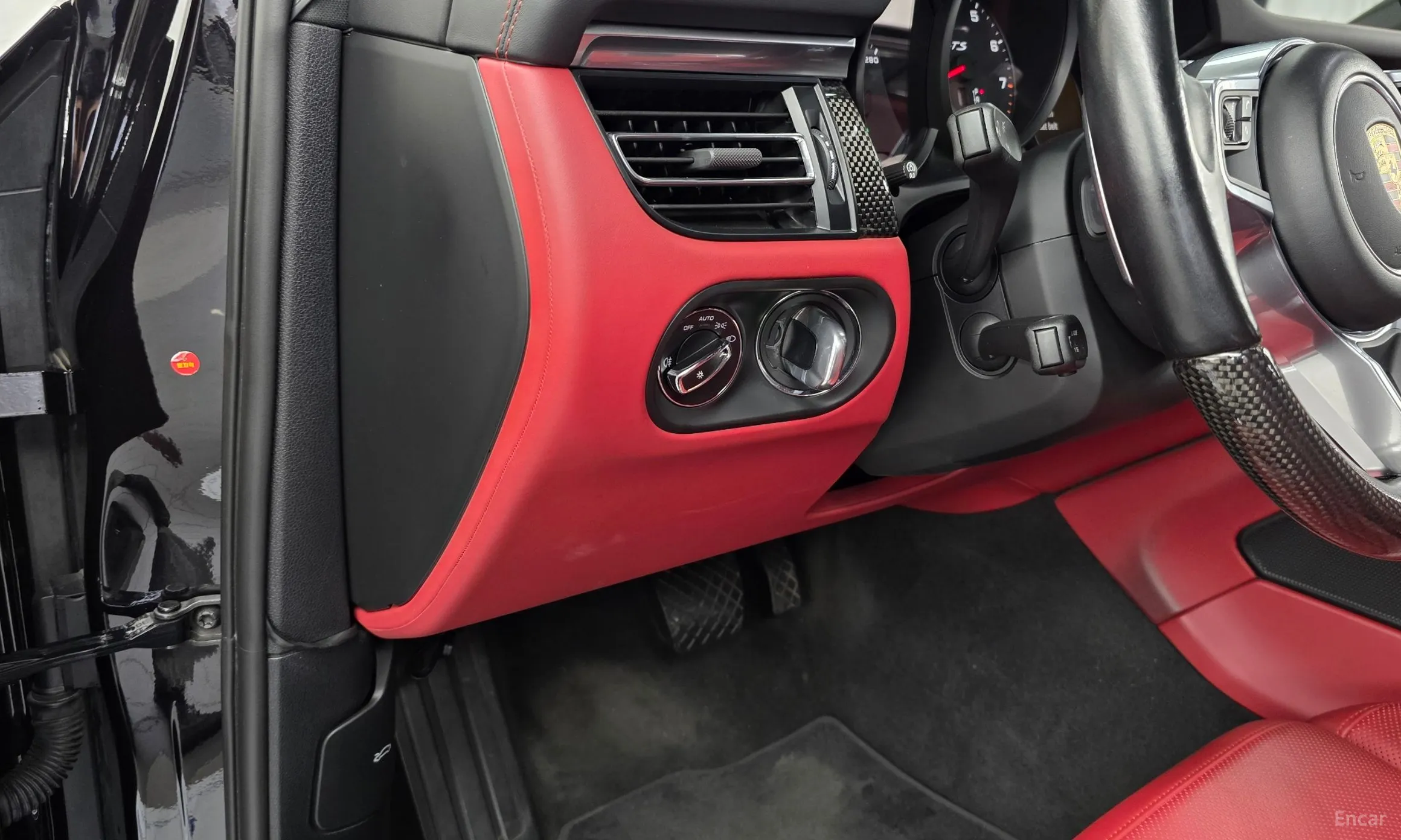 Porsche Macan превью 18