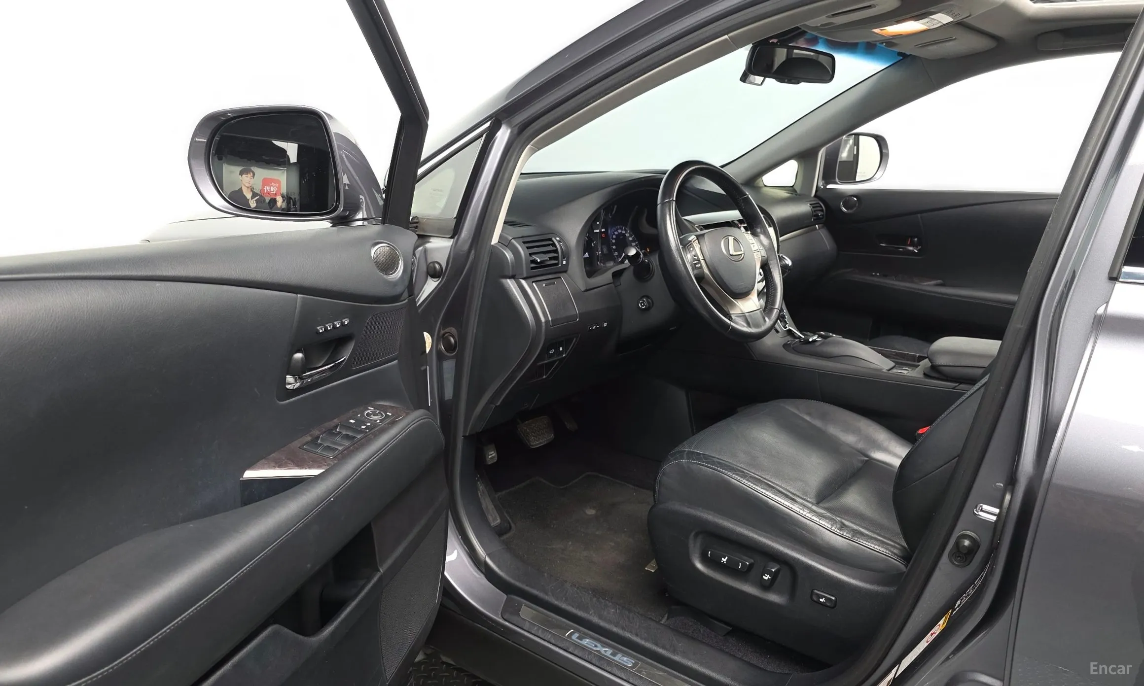Lexus RX350 превью 10