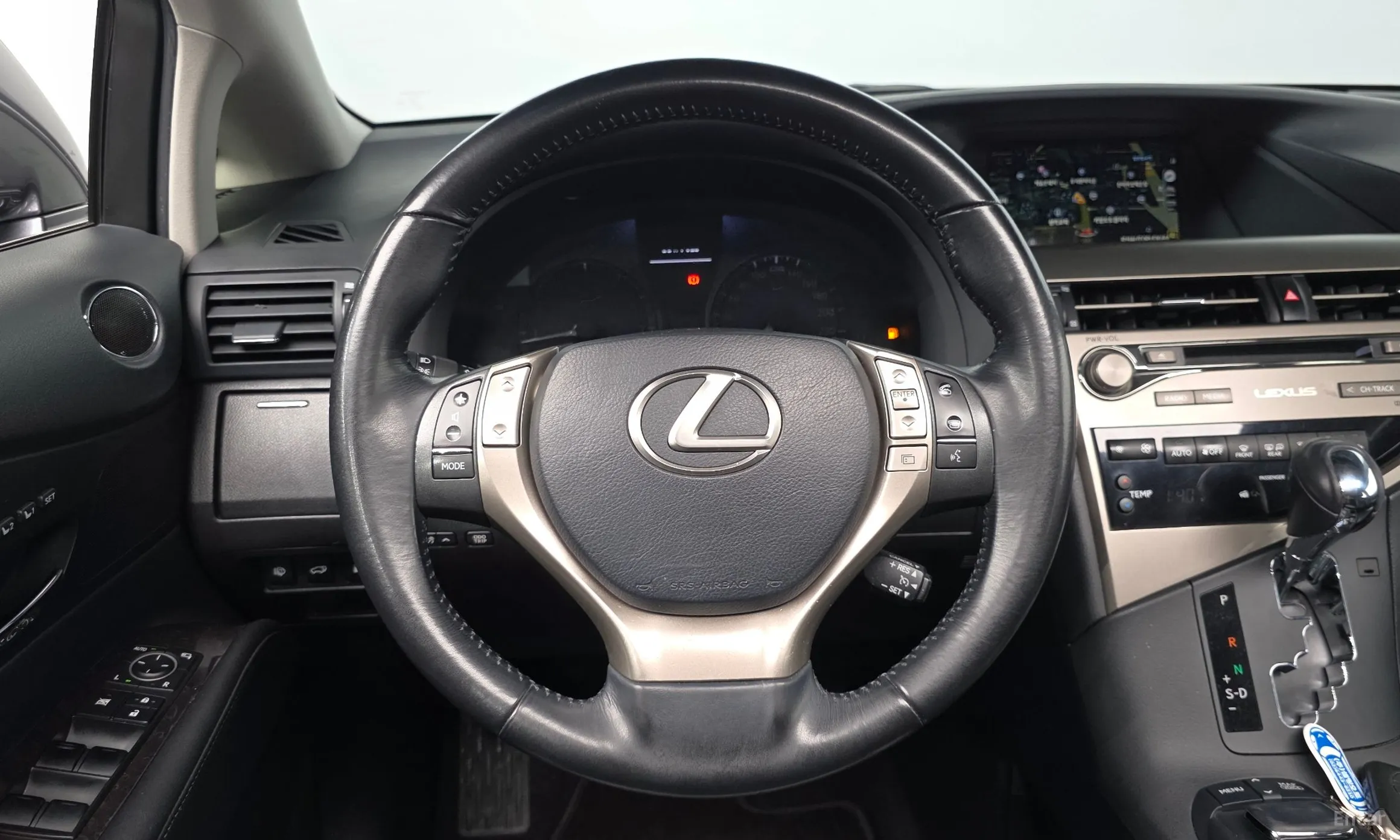 Lexus RX350 превью 12