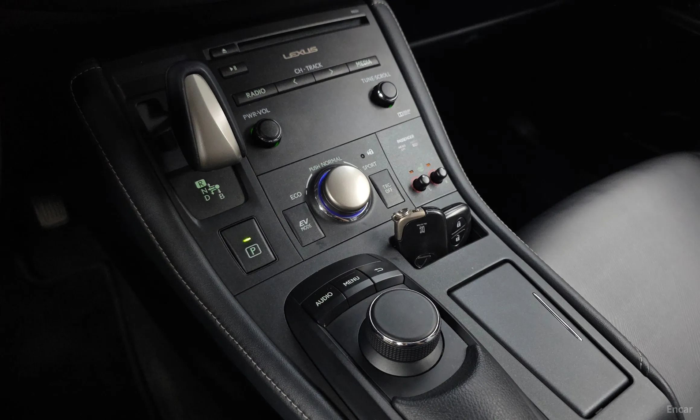 Lexus CT200h превью 9