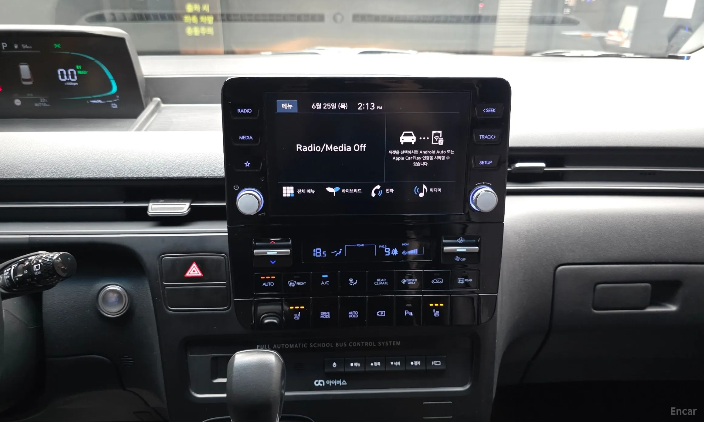 Hyundai Staria превью 15