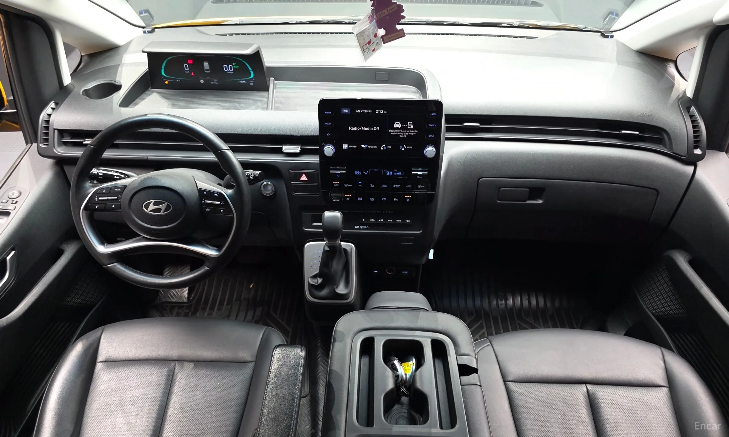 Hyundai Staria превью 7