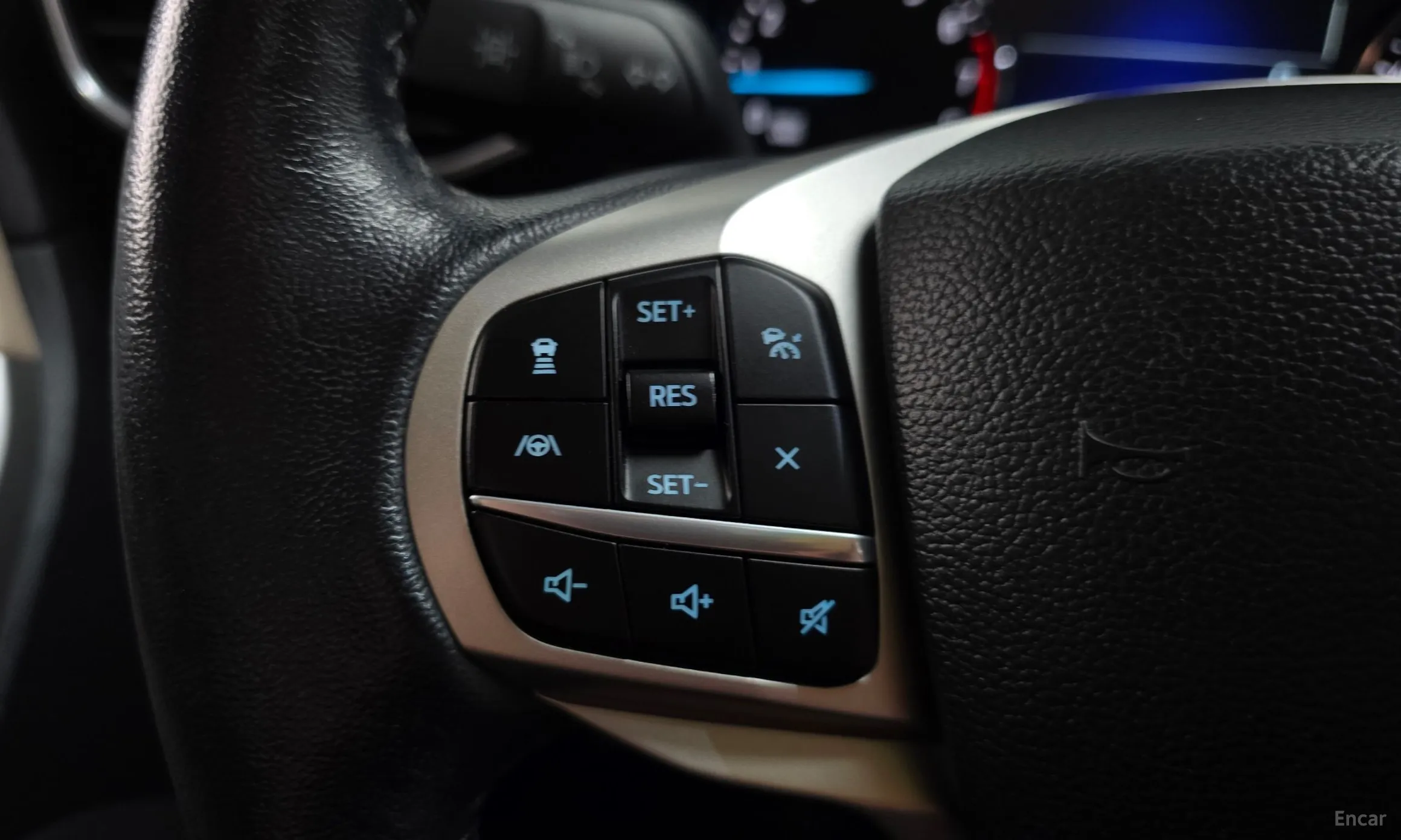 Ford Explorer 6th Generation превью 18
