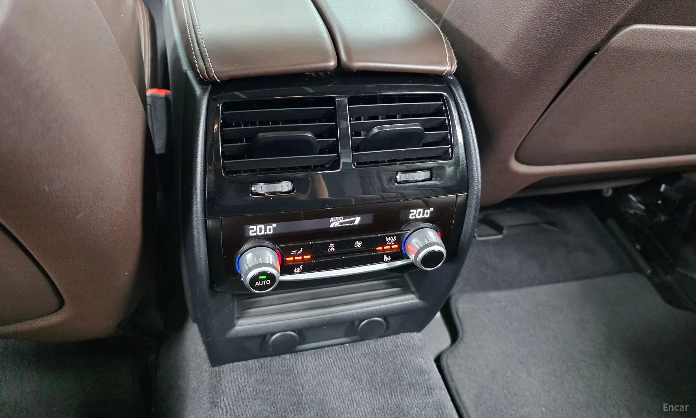 BMW 5 Series (G30) превью 19