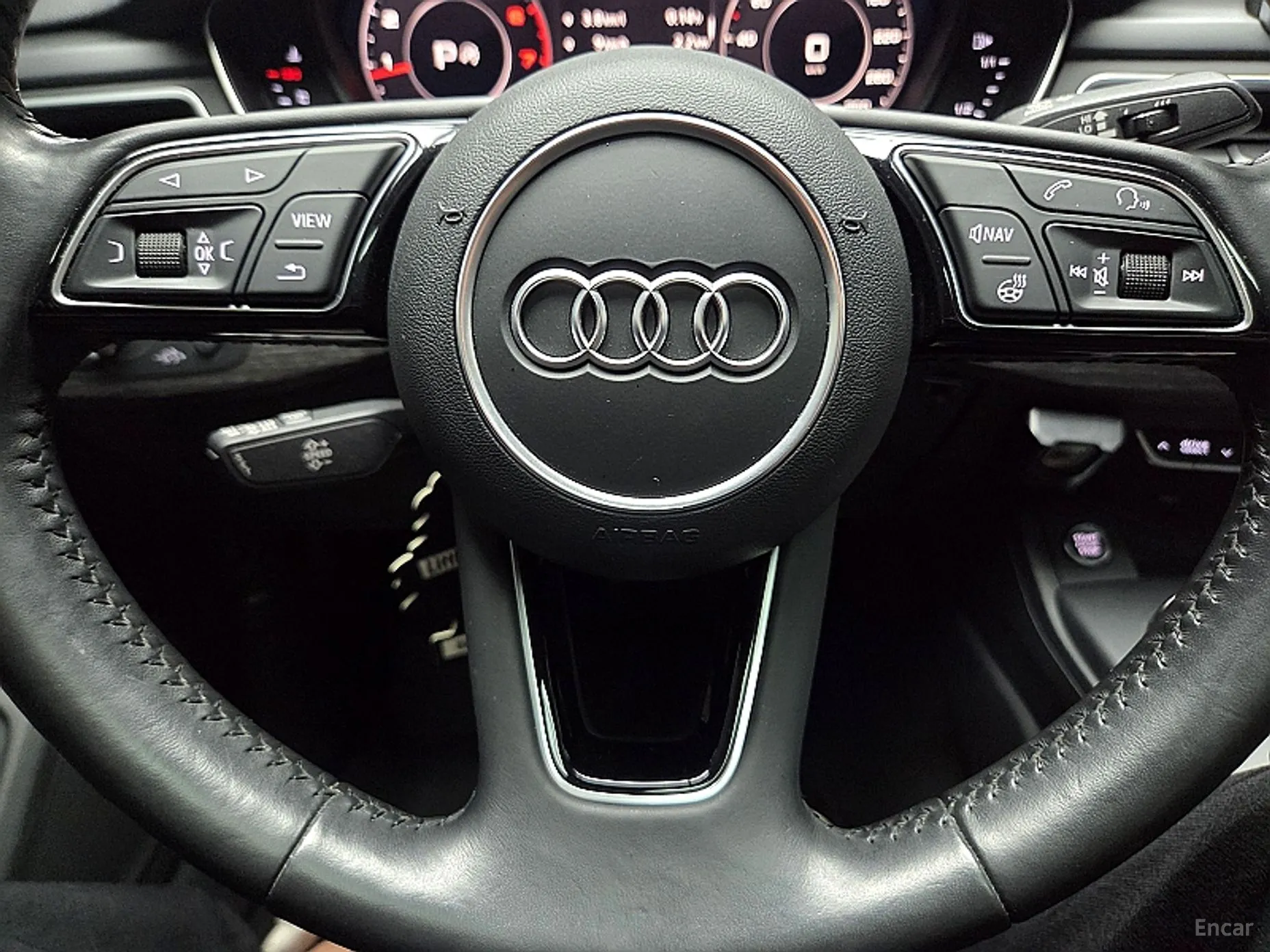 Audi A4 (B9) превью 14