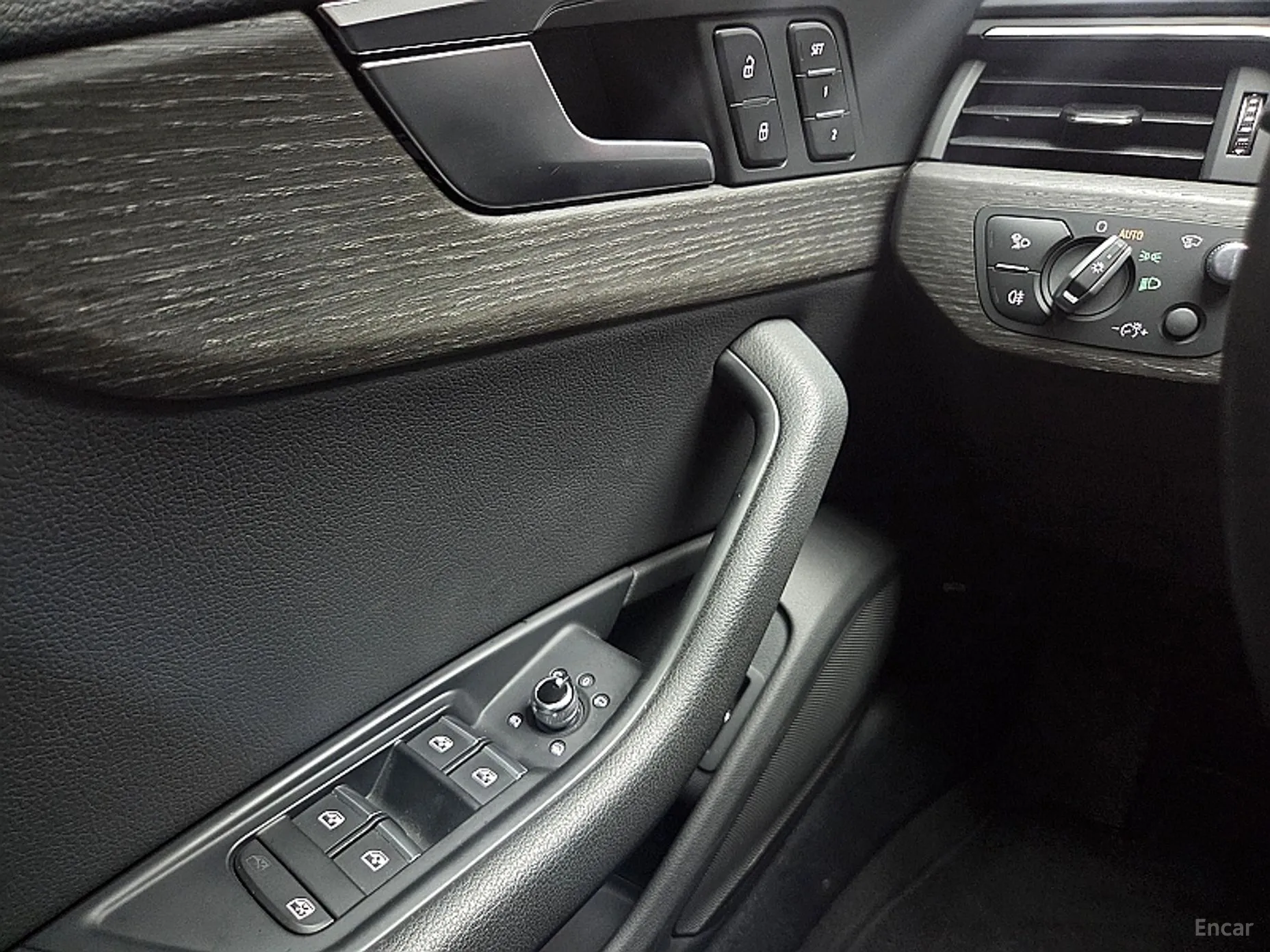 Audi A4 (B9) превью 15