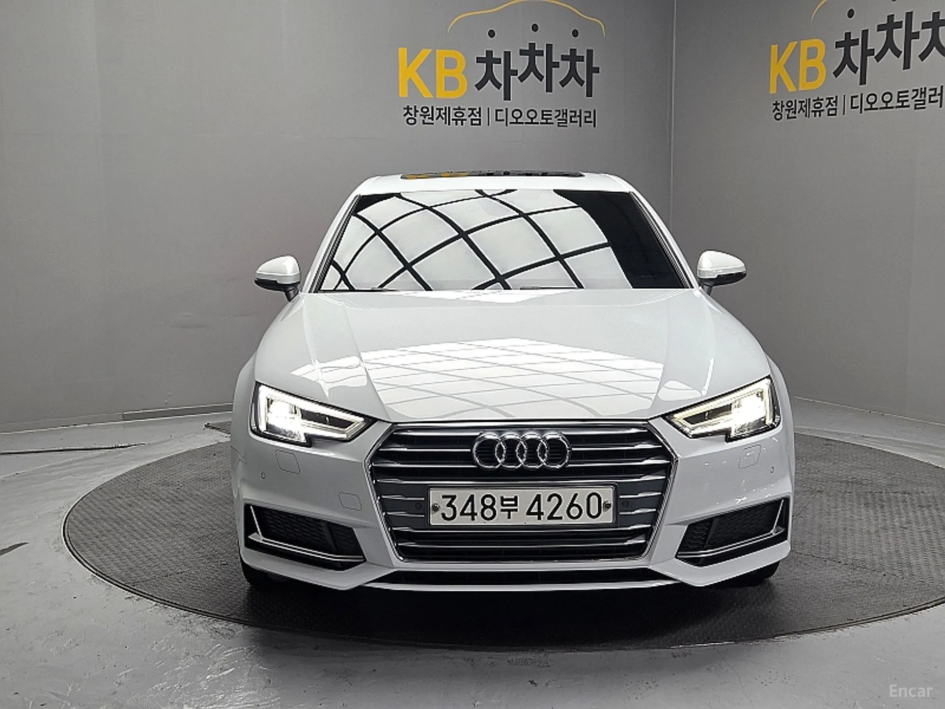 Audi A4 (B9)