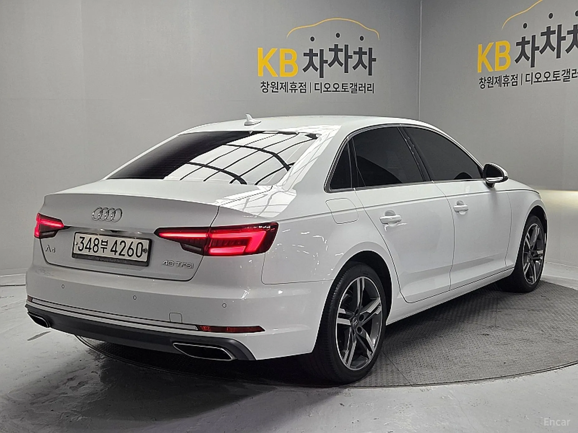 Audi A4 (B9) превью 5