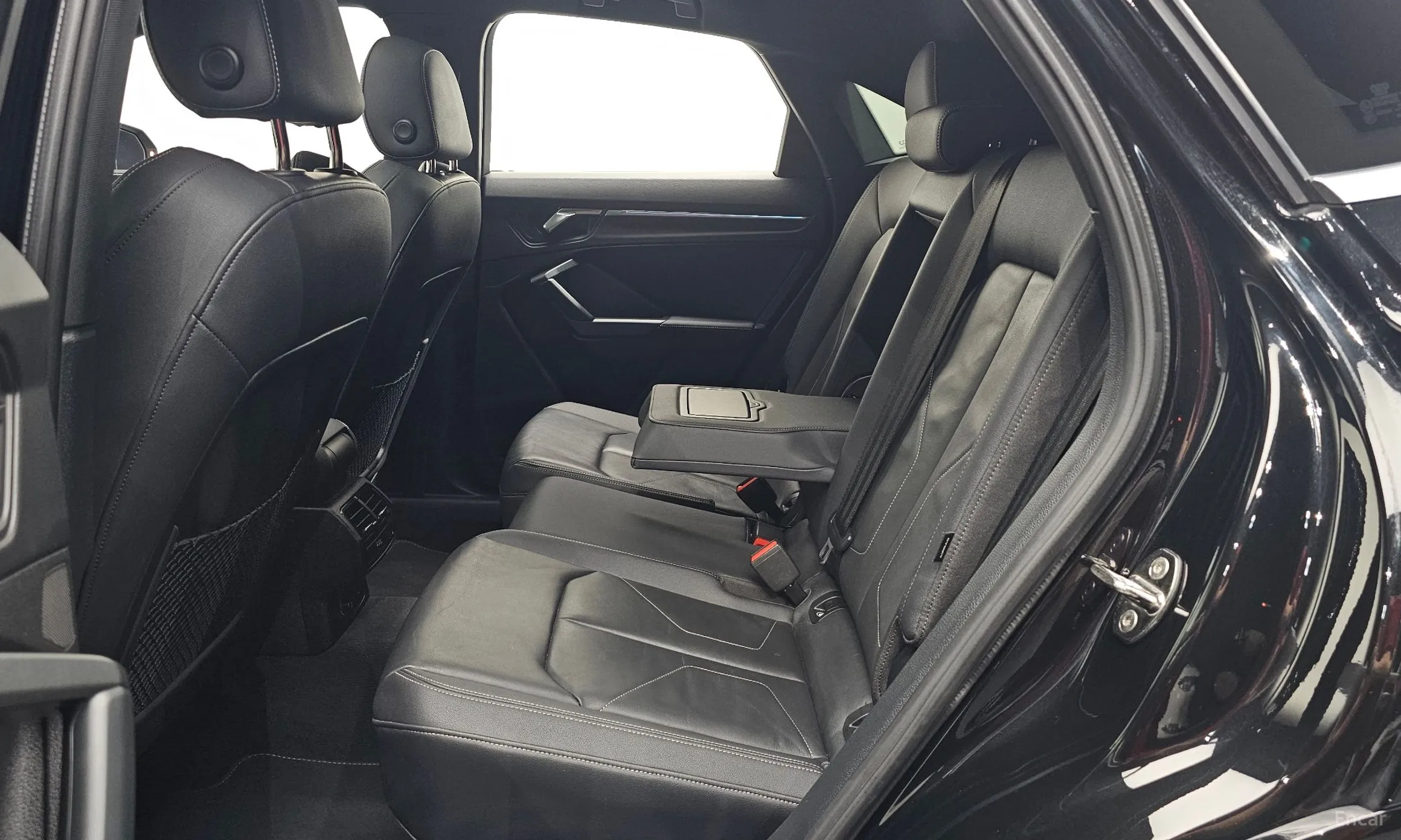 Audi Q3 (F3) превью 11