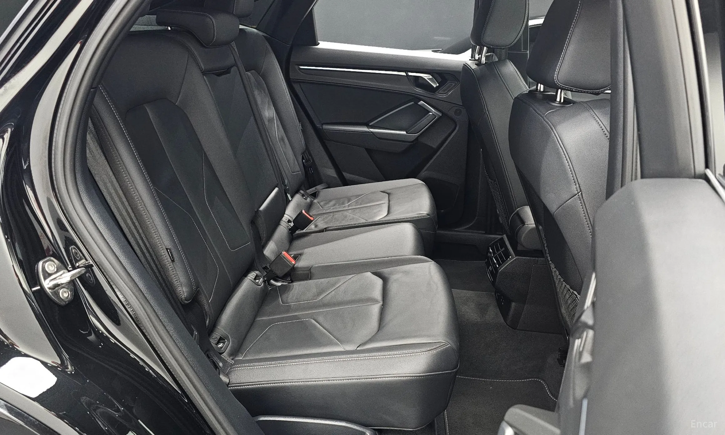 Audi Q3 (F3) превью 12