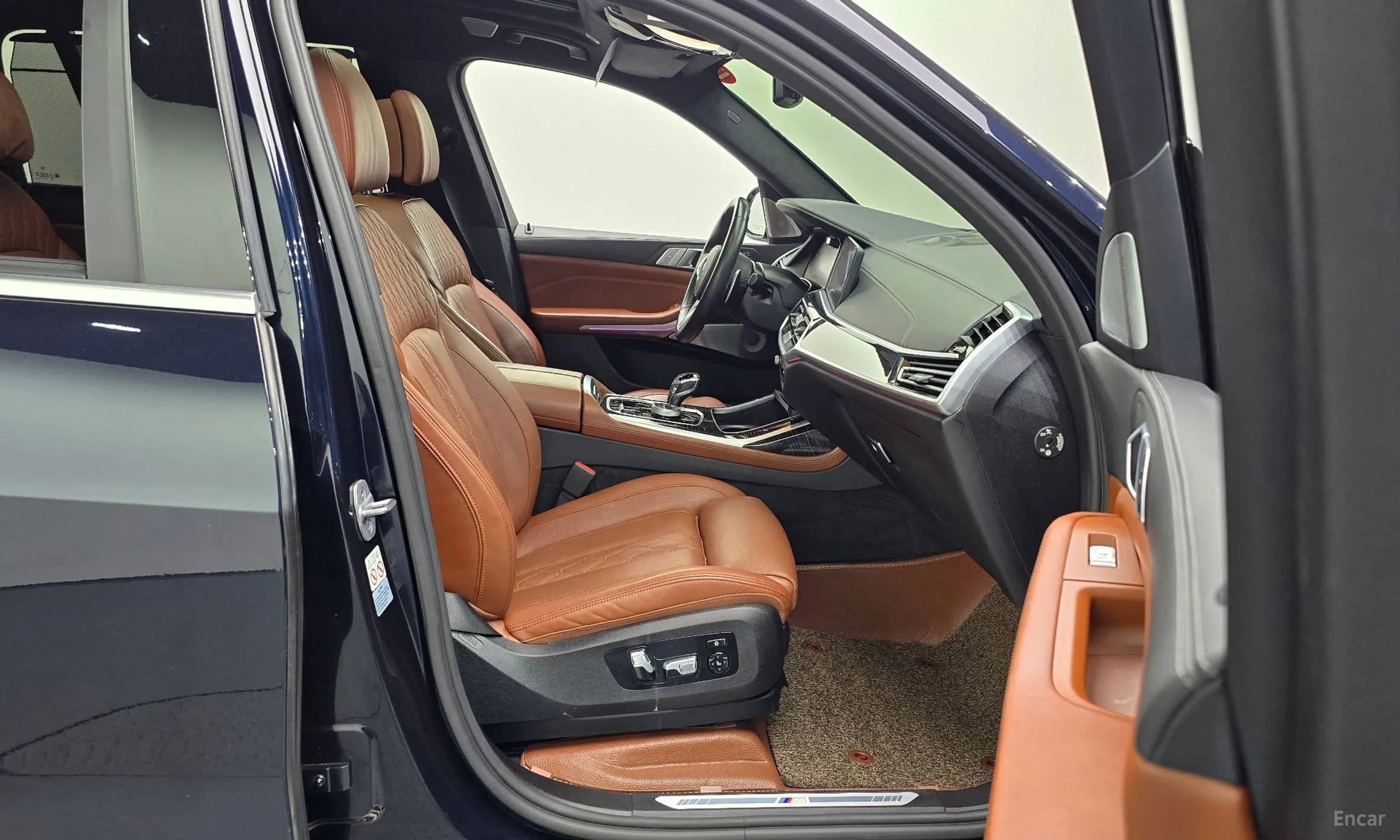 BMW X7 (G07) превью 11
