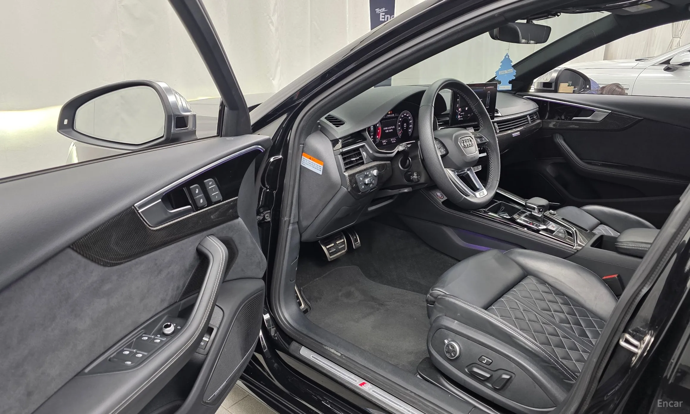 Audi S4 (B9) превью 10
