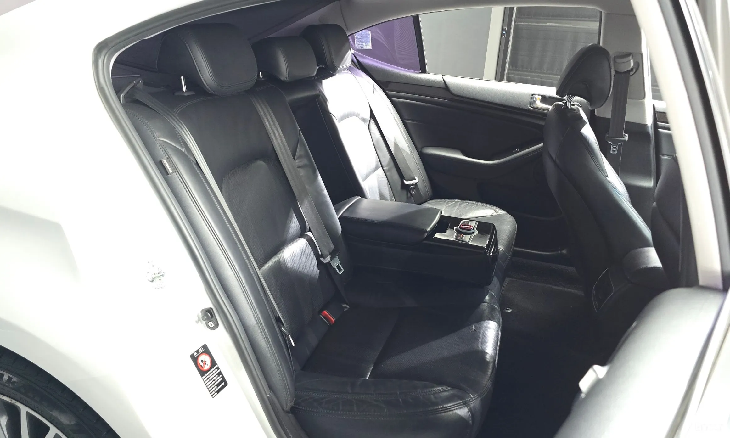 Kia K7 превью 12
