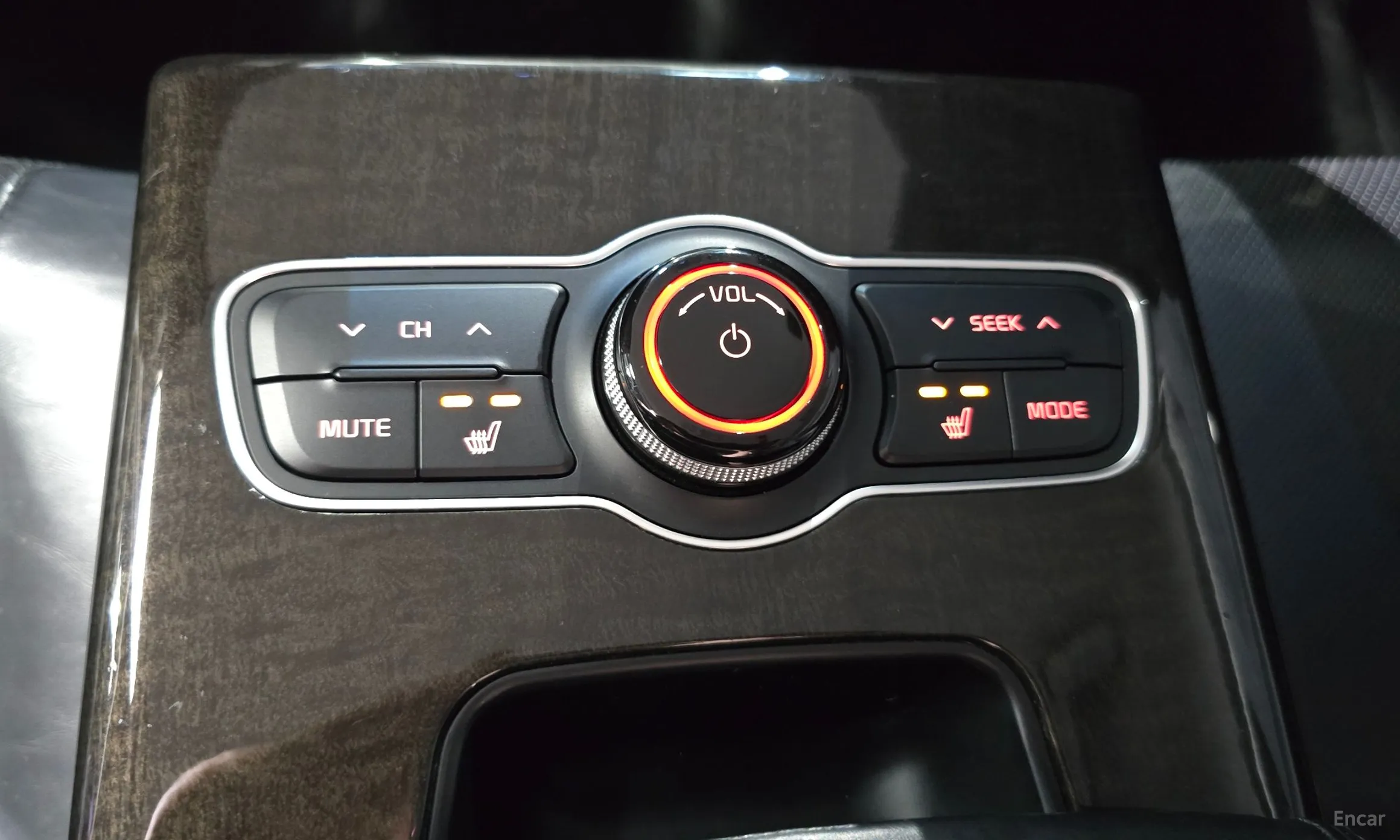 Kia K7 превью 14