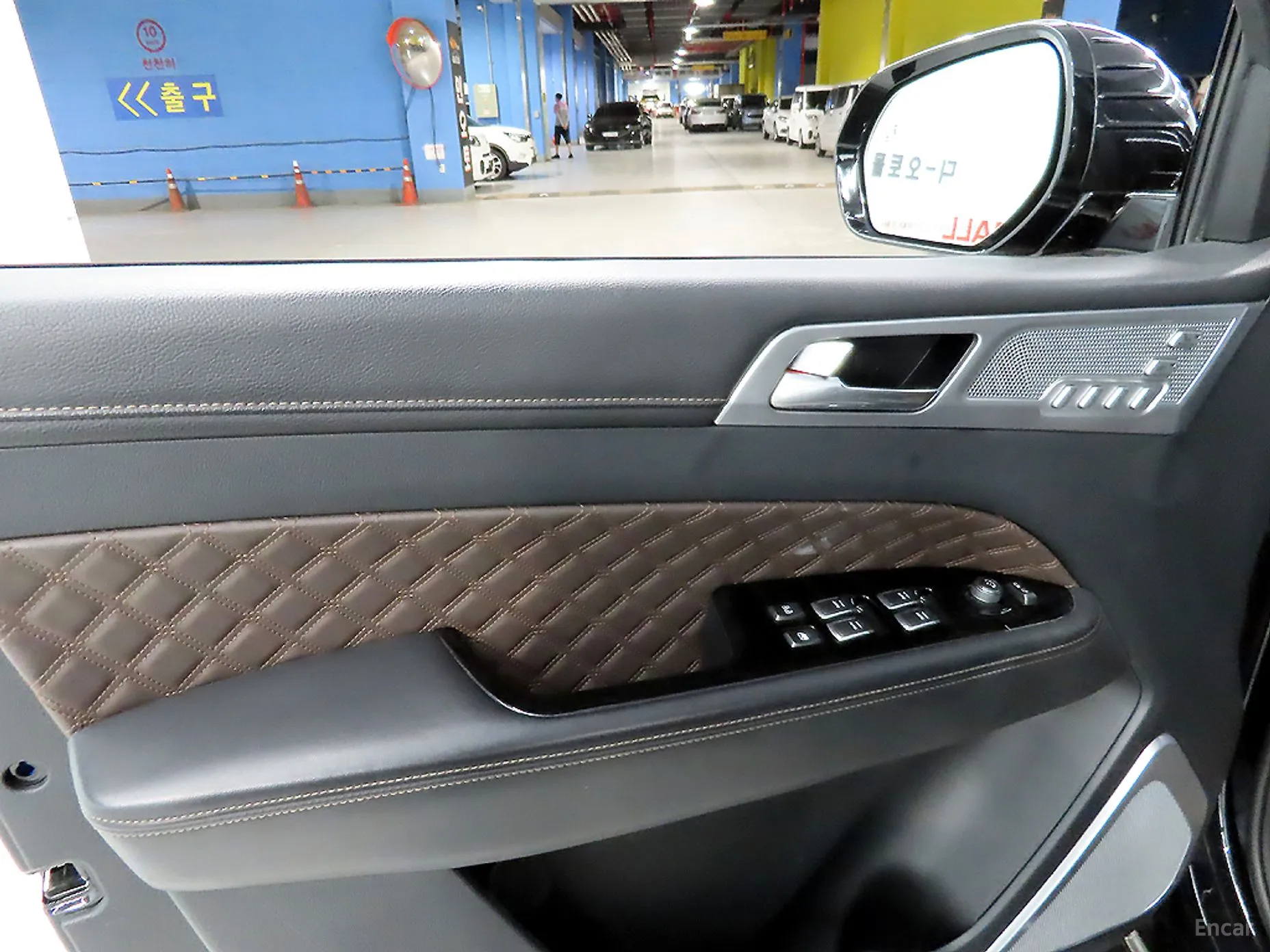 KG Mobility (SsangYong) Rexton превью 12