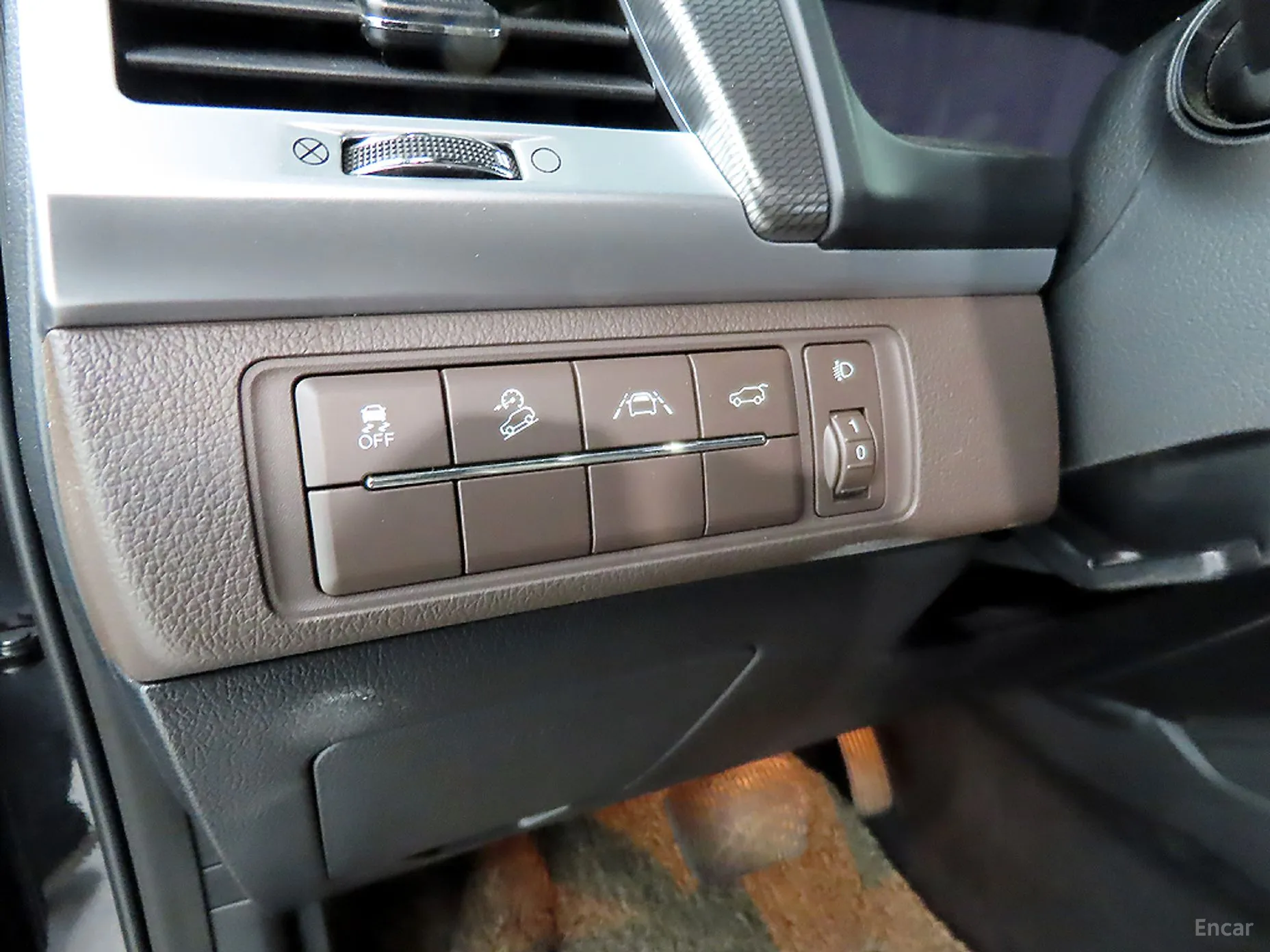 KG Mobility (SsangYong) Rexton превью 13
