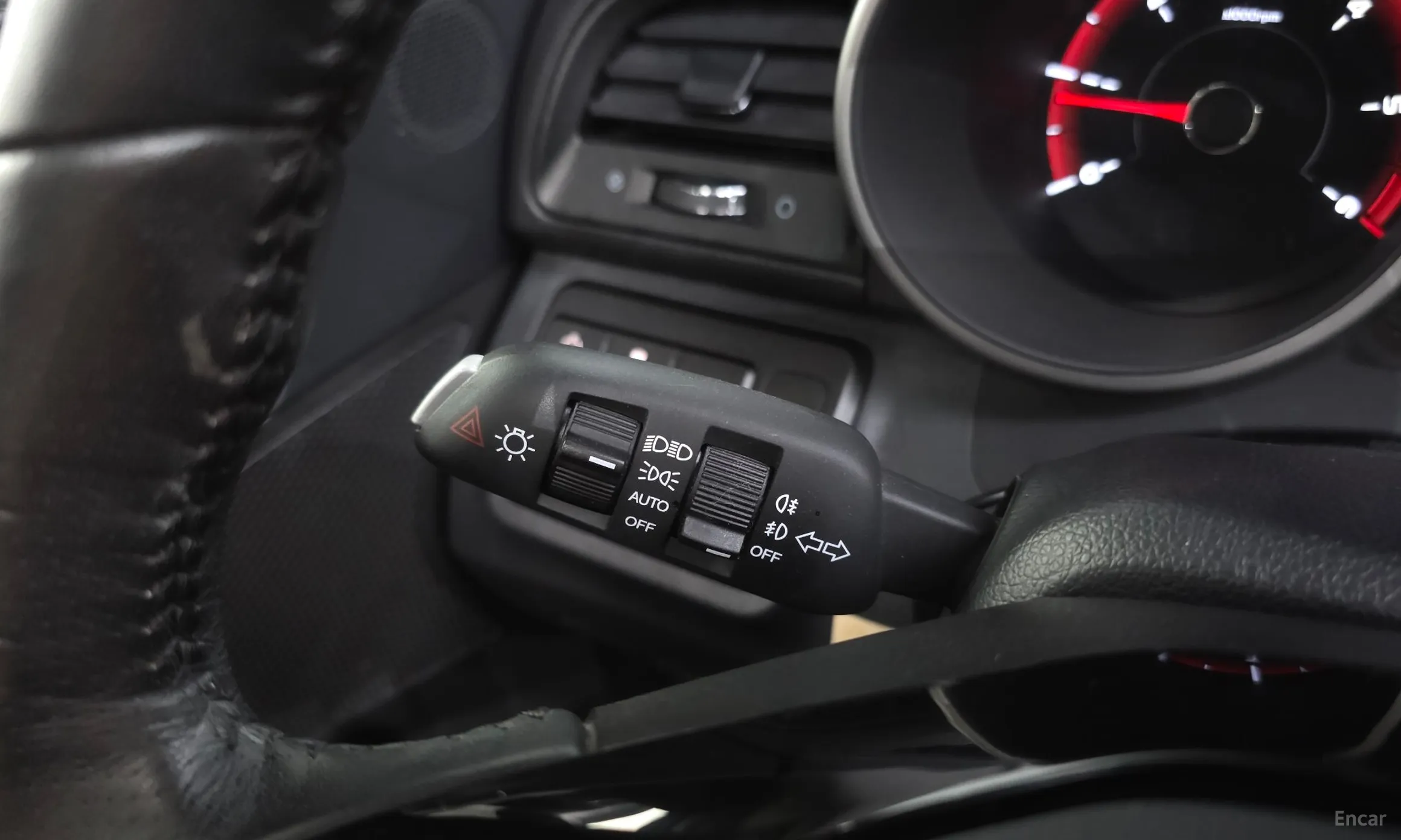 KG Mobility (SsangYong) Tivoli Air превью 19