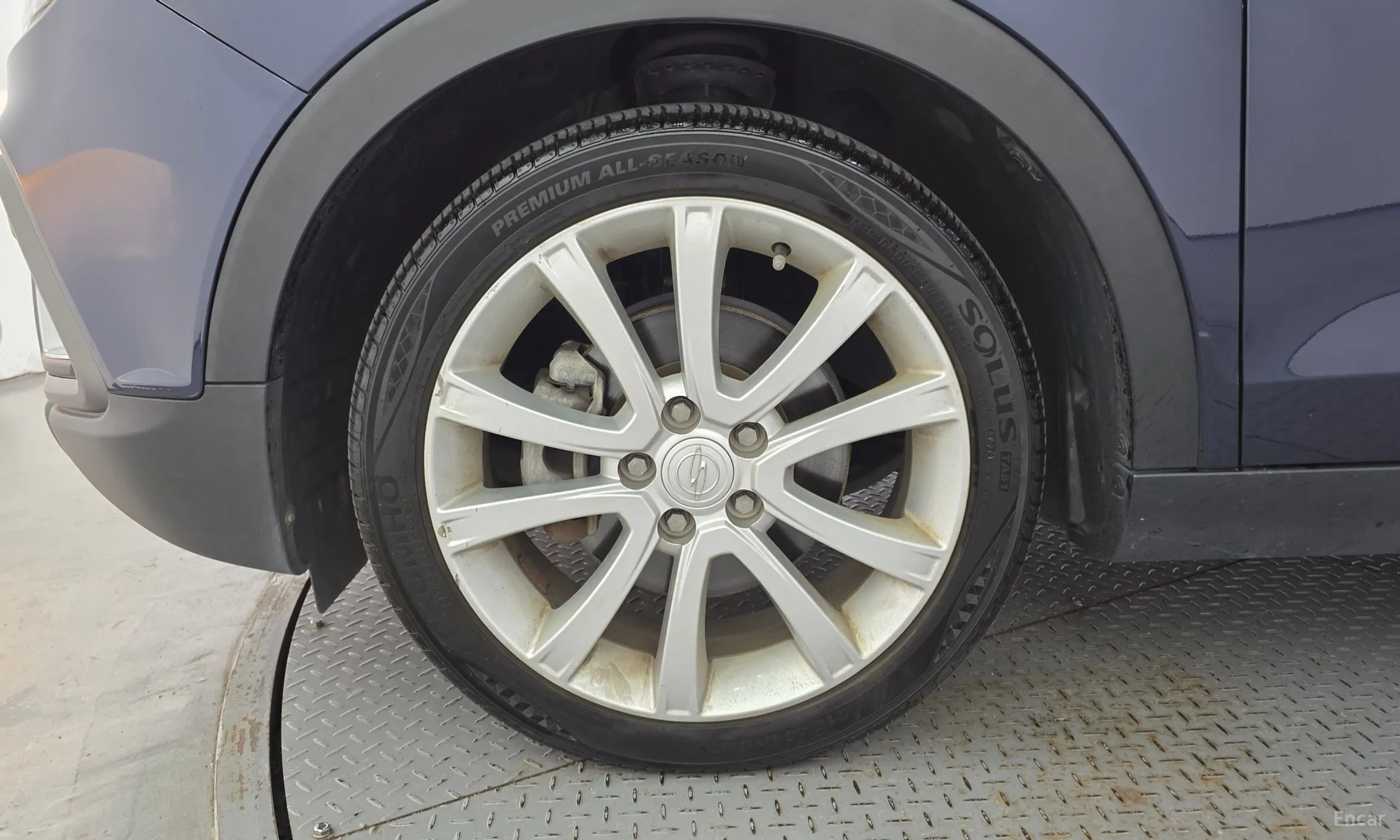 KG Mobility (SsangYong) Tivoli Air превью 5