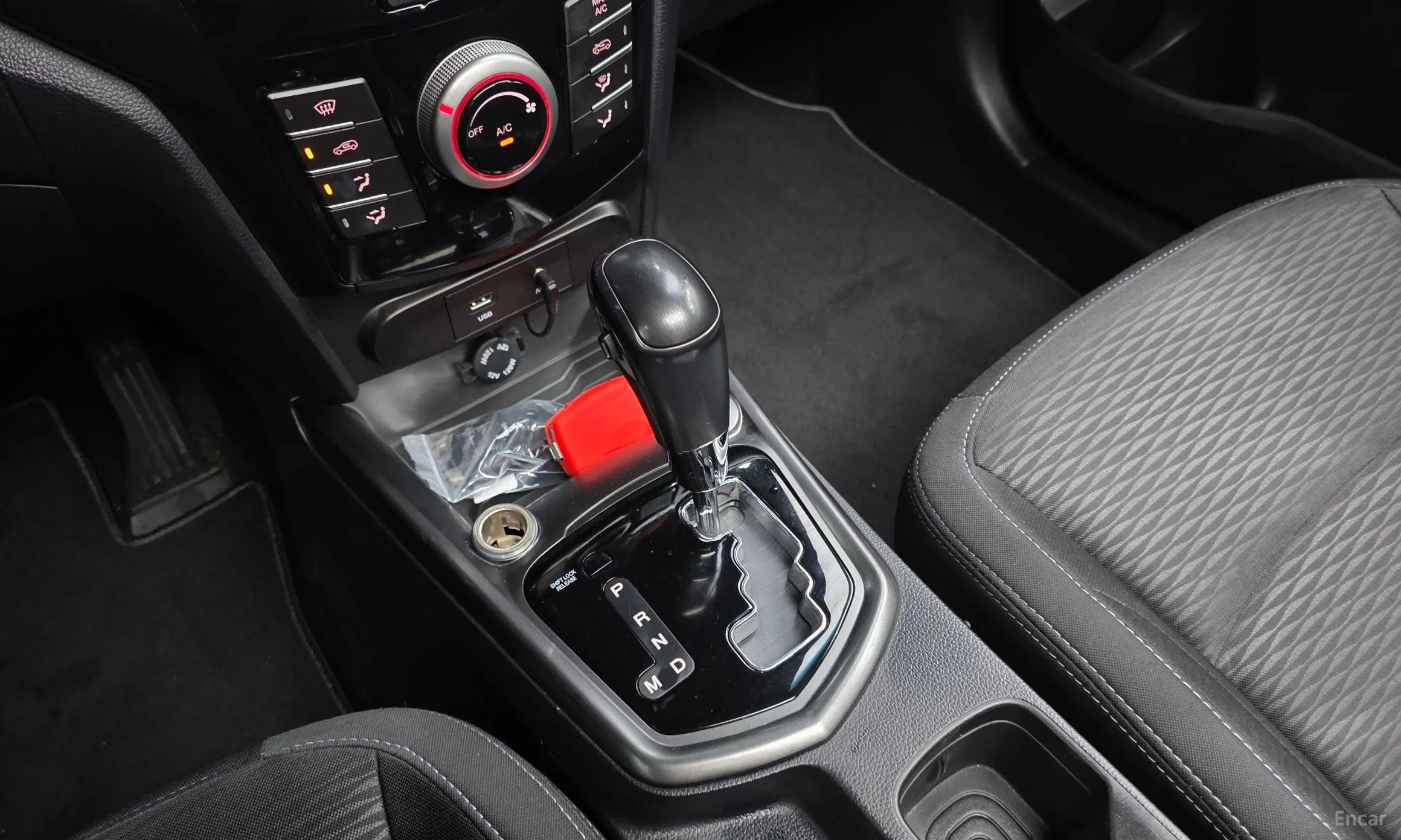 KG Mobility (SsangYong) Tivoli Air превью 9