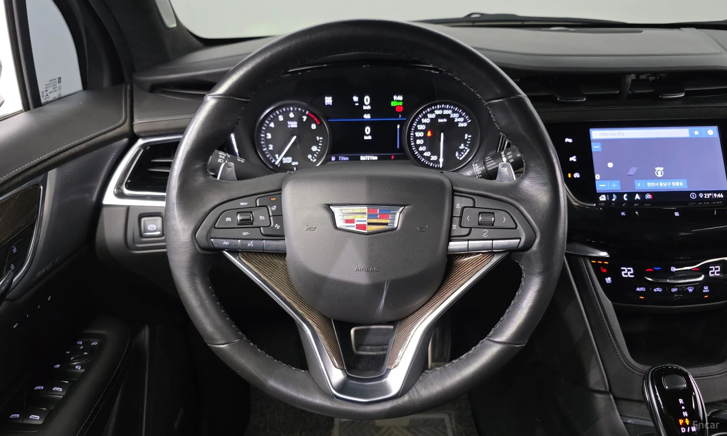 Cadillac XT6 превью 13