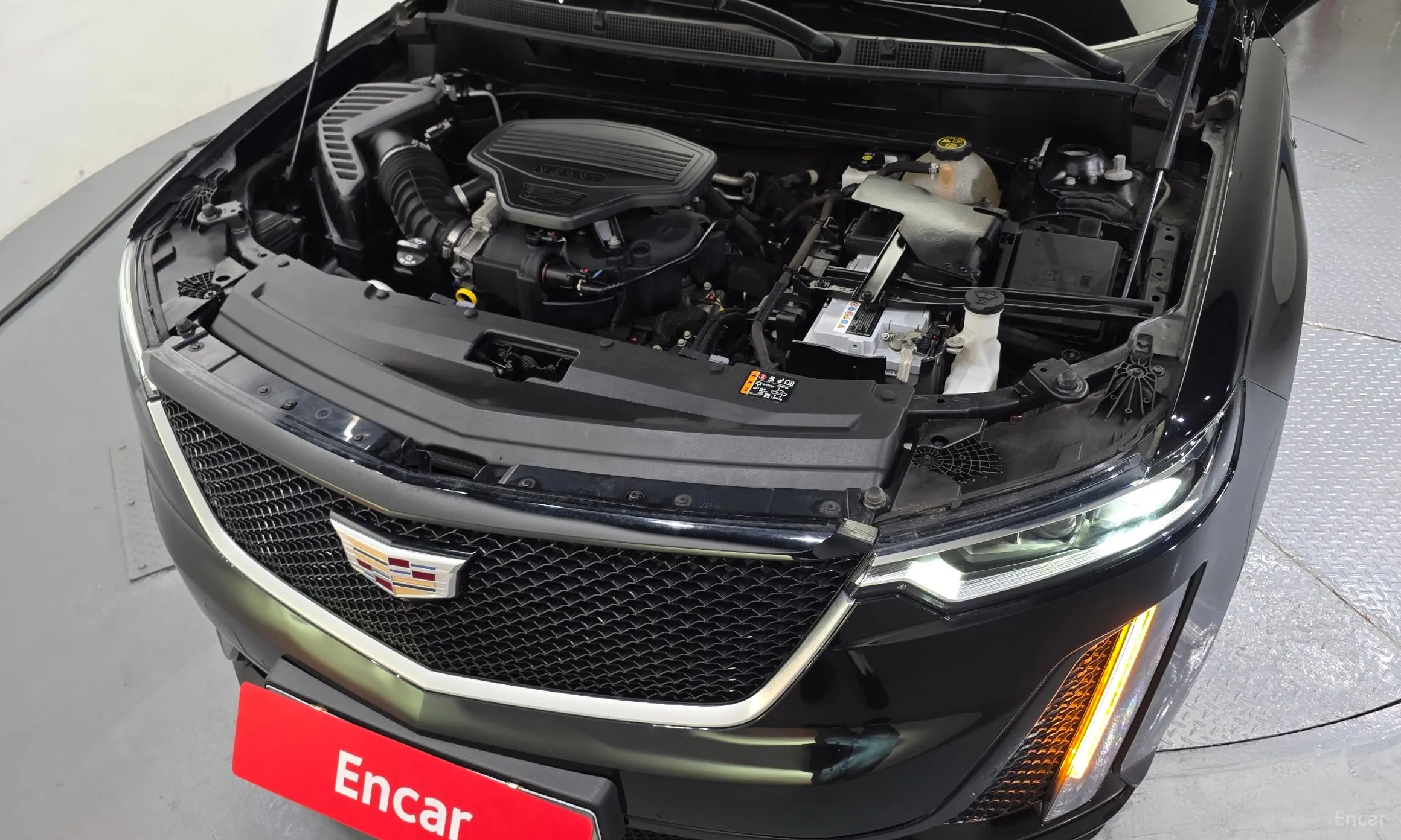 Cadillac XT6 превью 6
