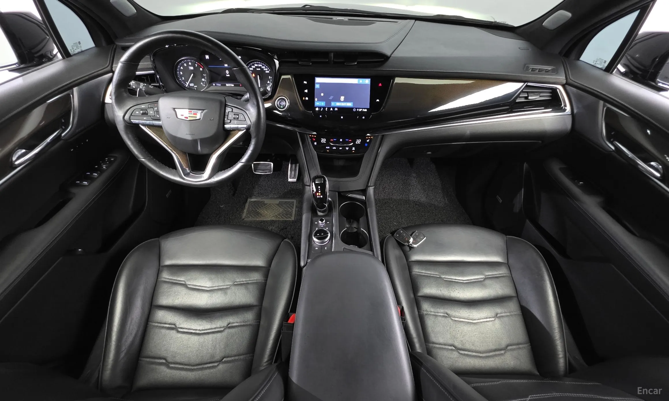 Cadillac XT6 превью 7