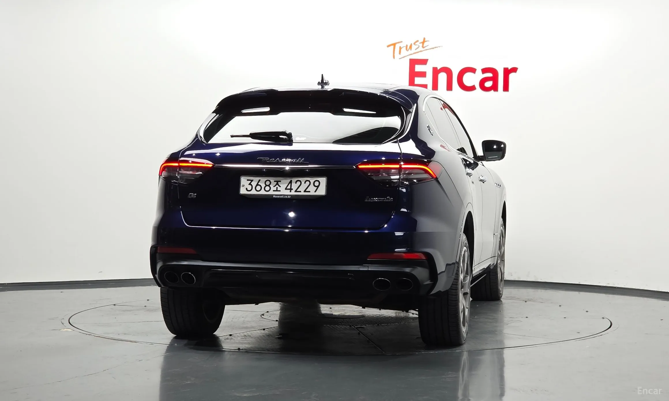 Maserati Levante превью 4