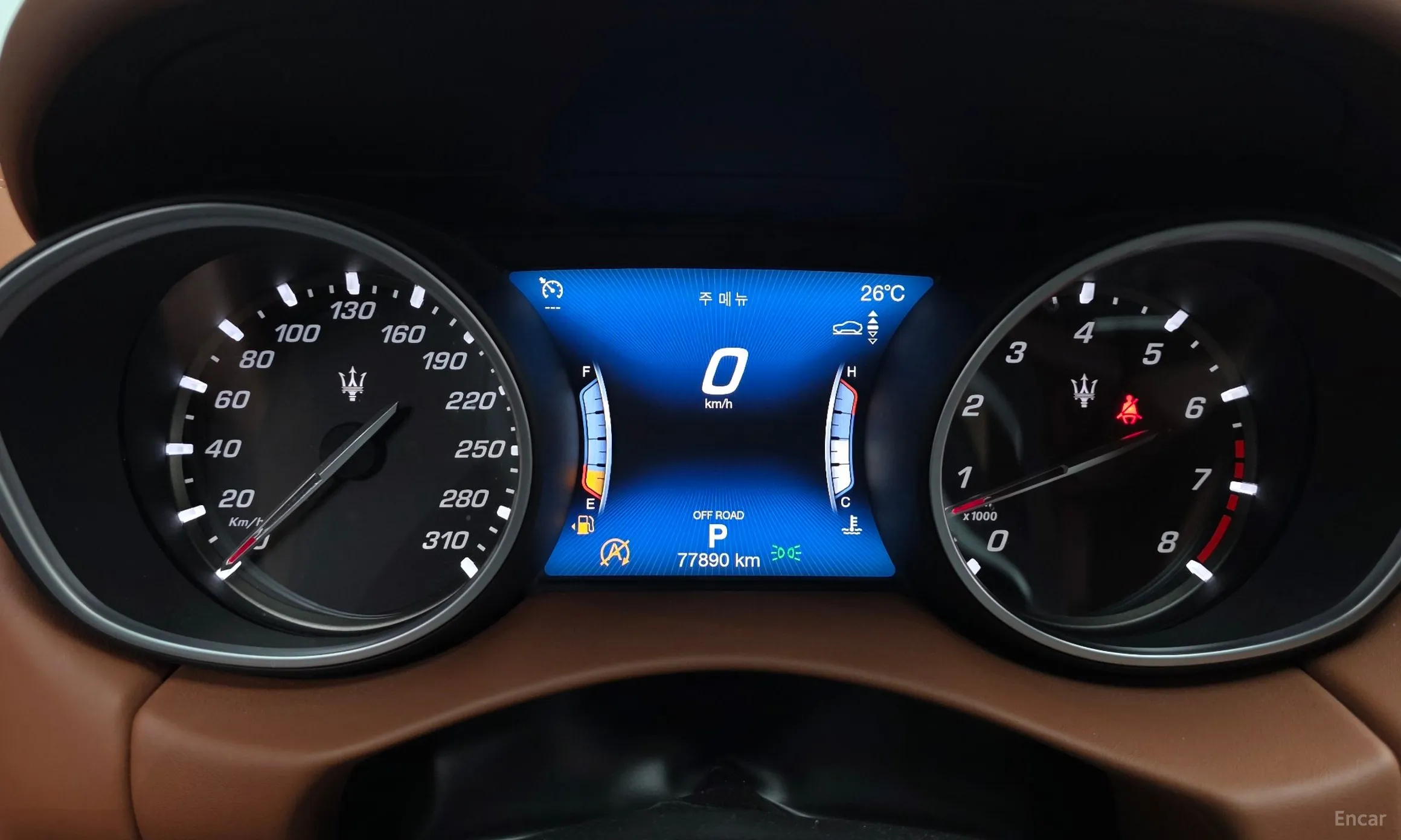 Maserati Levante превью 8