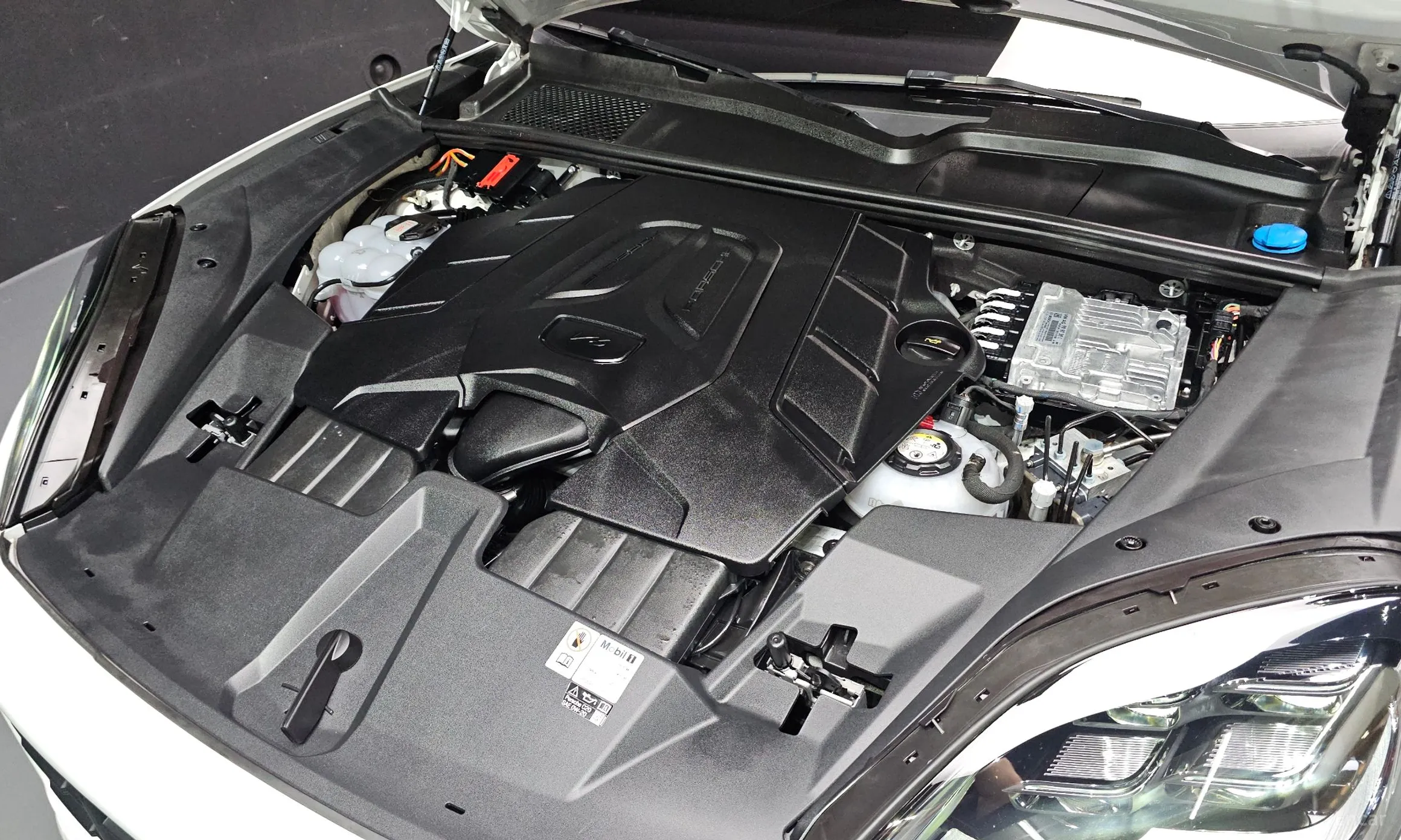 Porsche Cayenne (PO536) превью 6