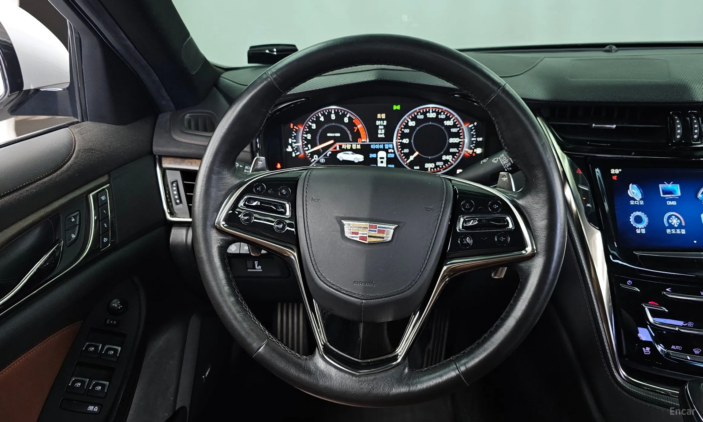 Cadillac CTS Gen 3 превью 13