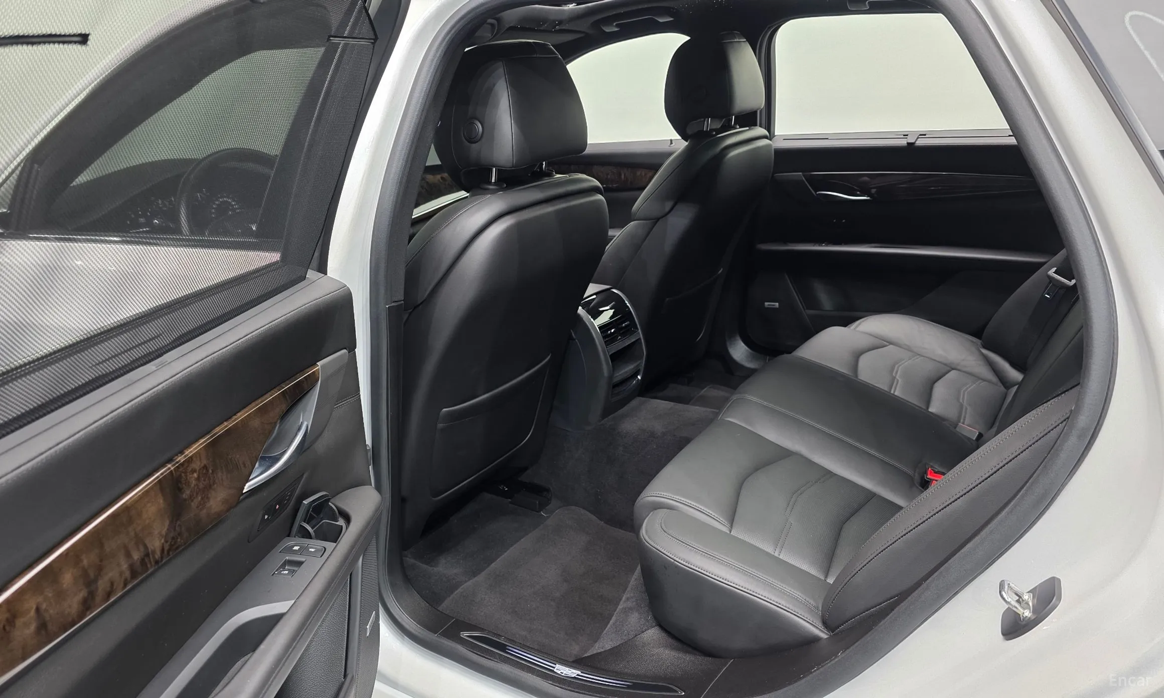 Cadillac CT6 превью 12