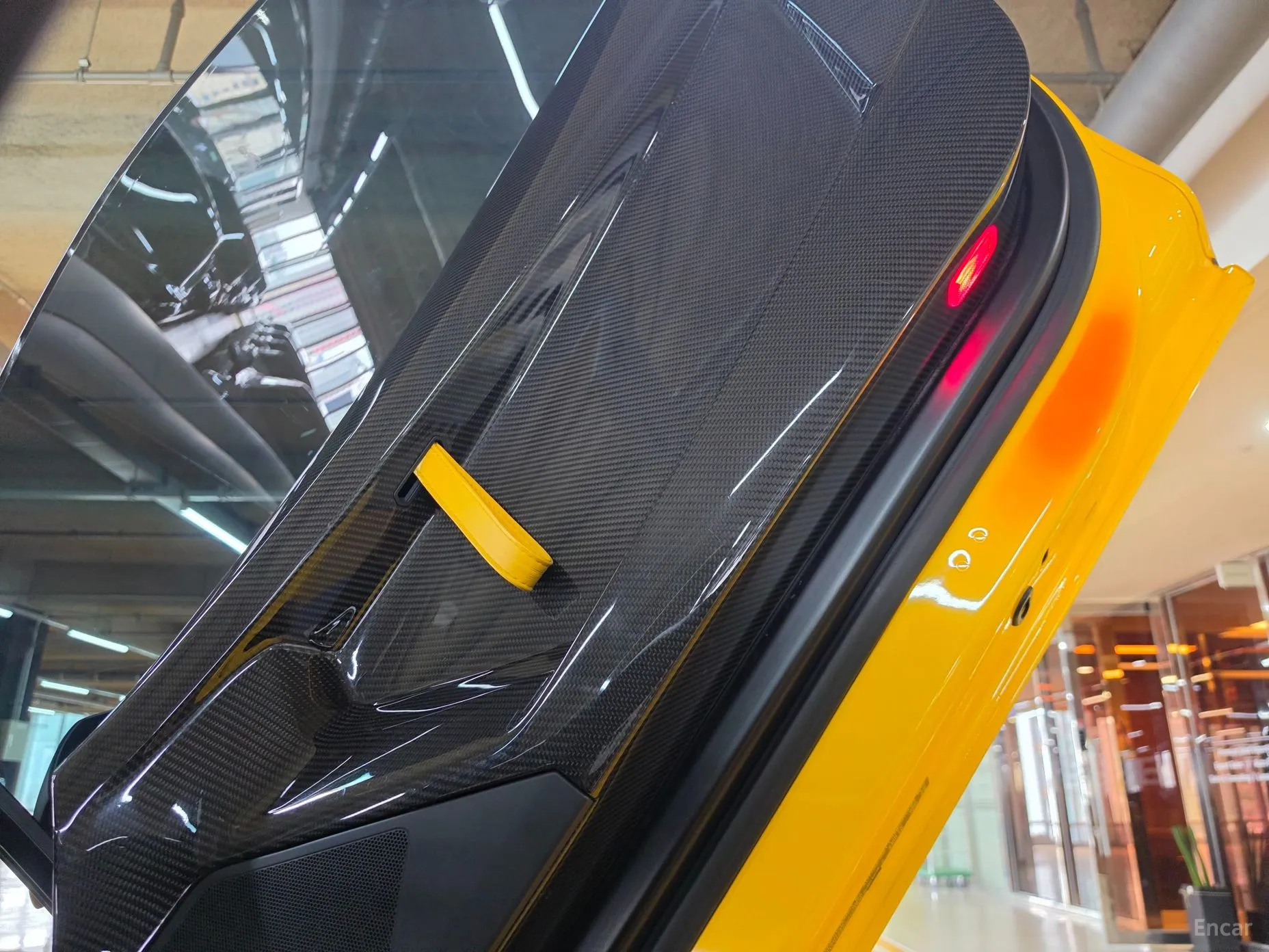 Lamborghini Aventador превью 14