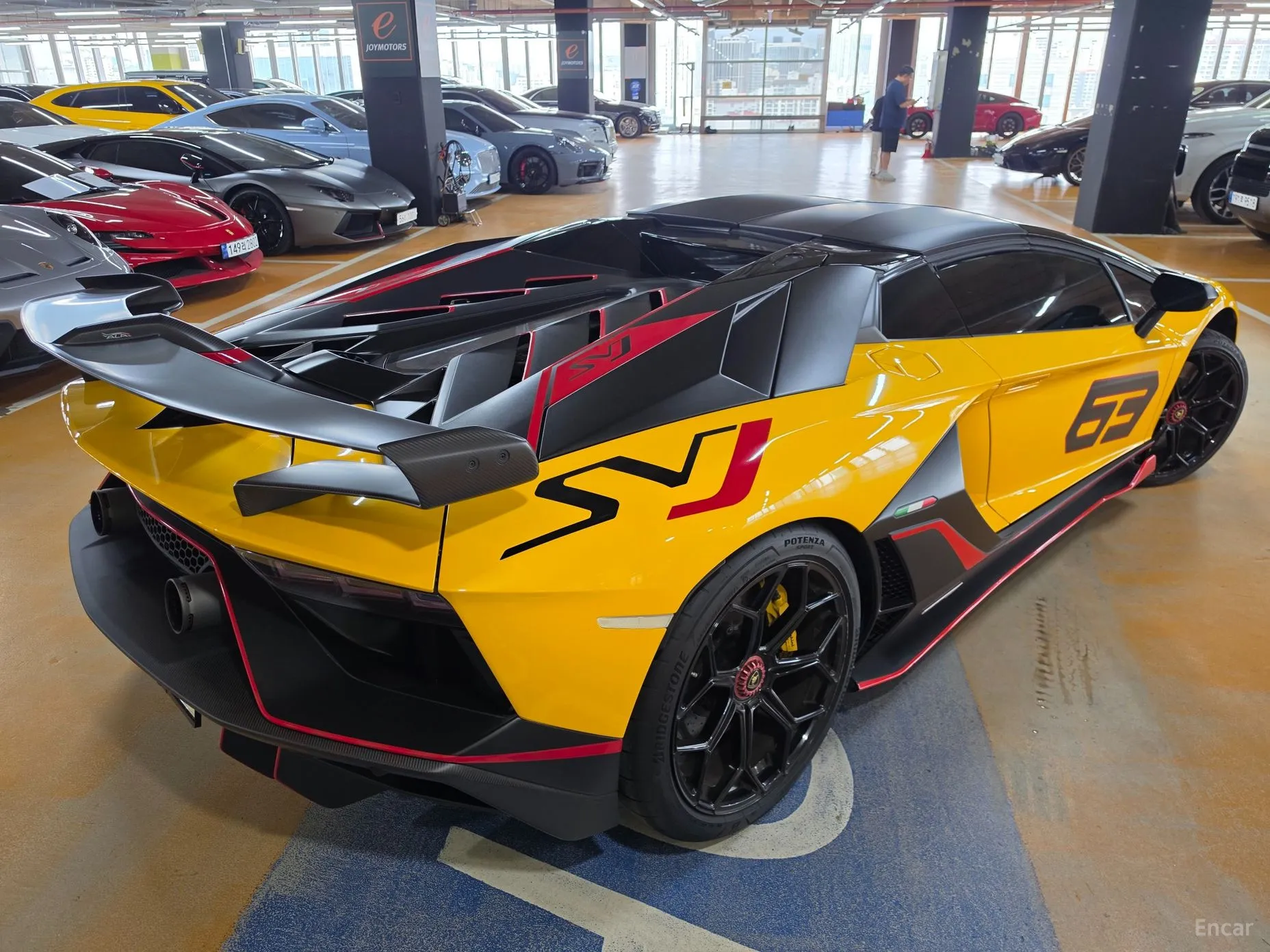 Lamborghini Aventador превью 2