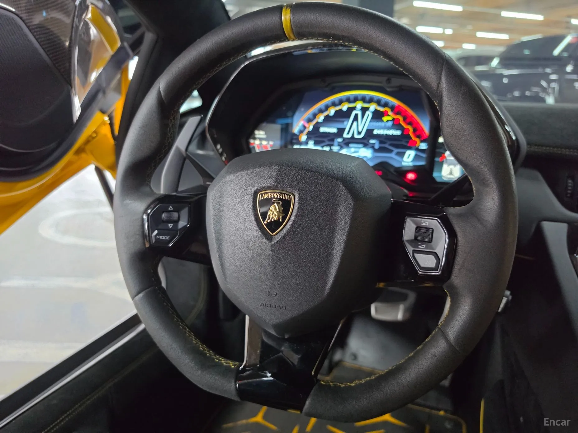 Lamborghini Aventador превью 17