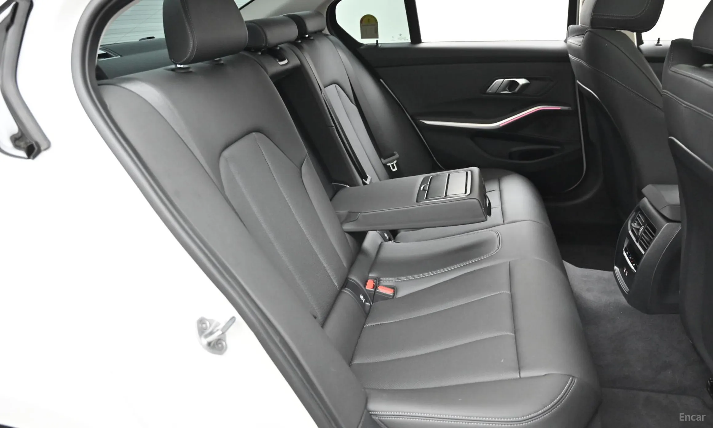 BMW 3 Series (G20) превью 12