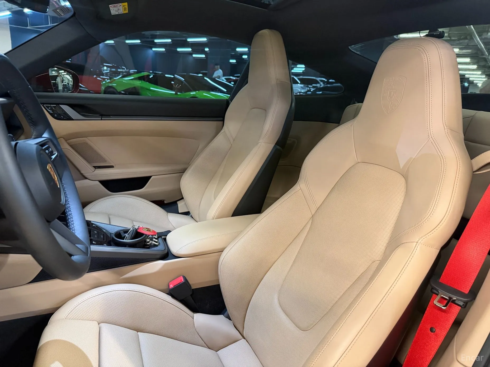 Porsche 911 (992) превью 14