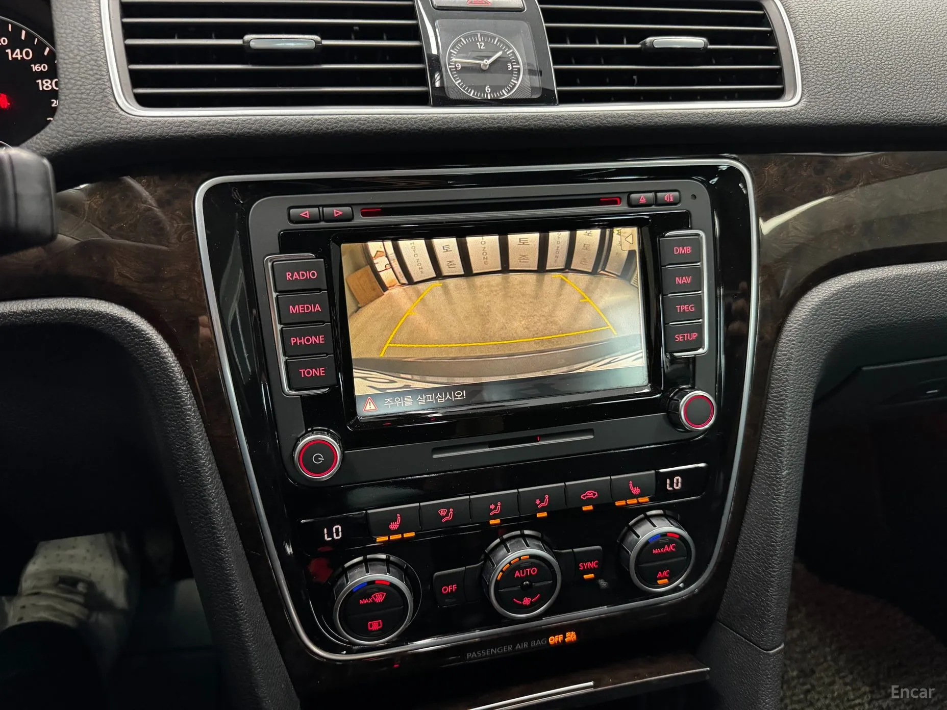 Volkswagen The New Passat превью 15