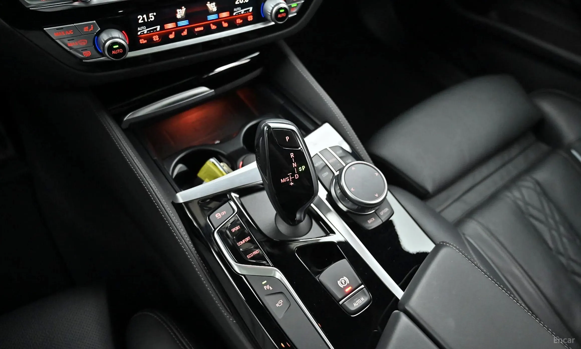 BMW 5 Series (G30) превью 20