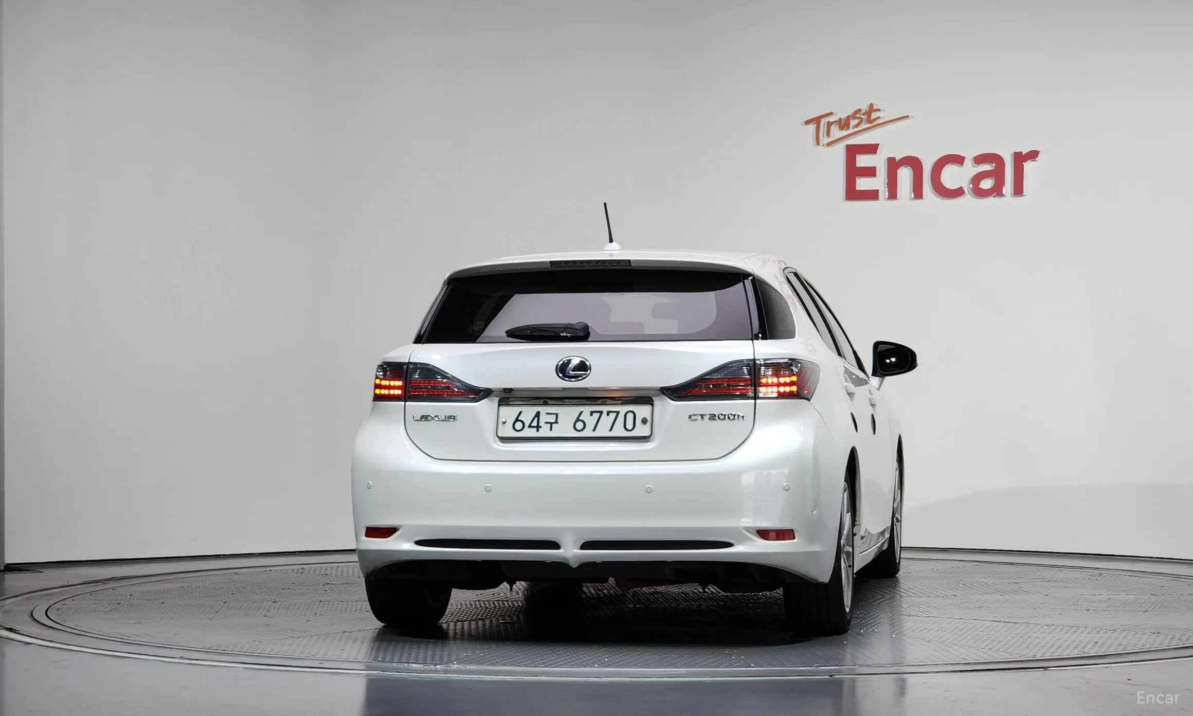 Lexus CT200h превью 4