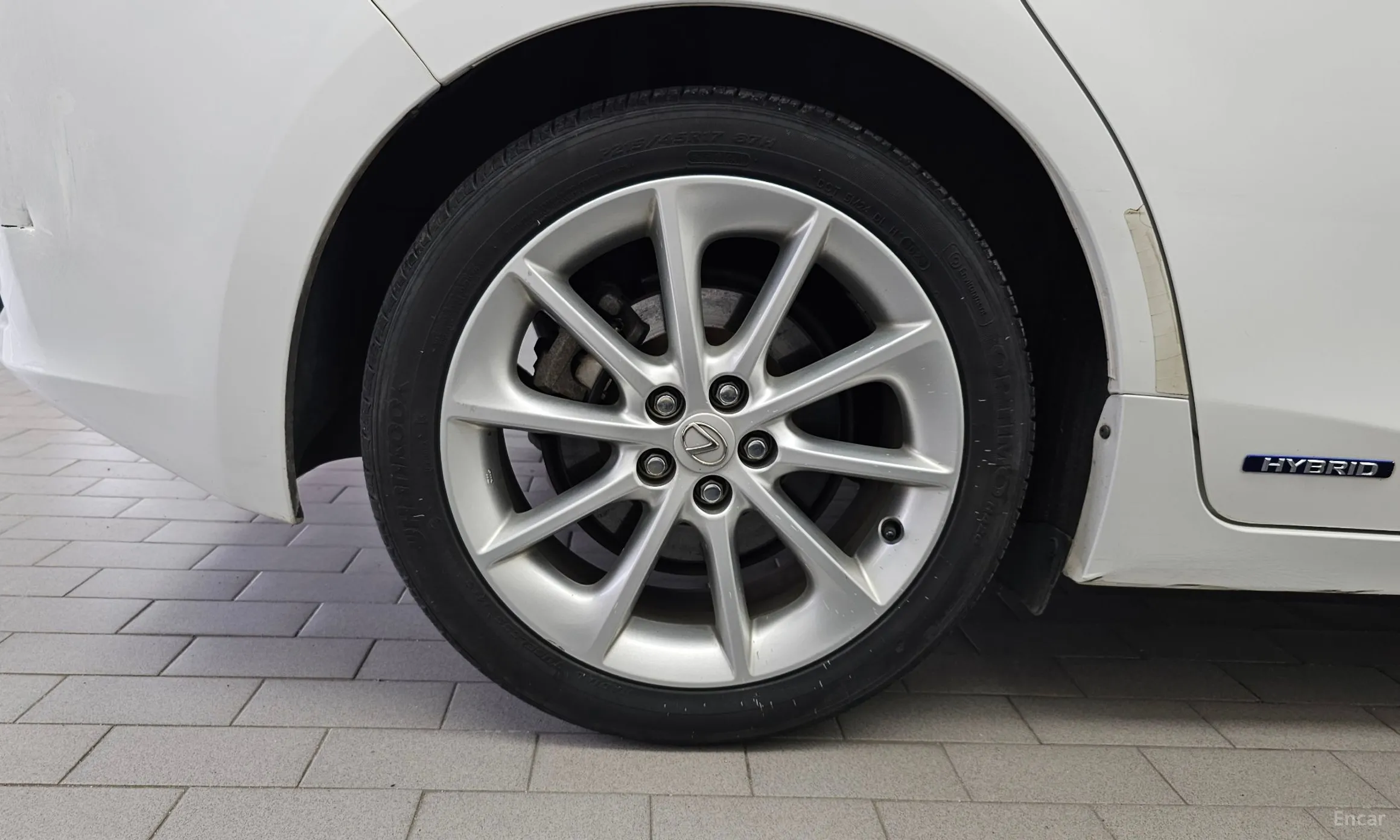 Lexus CT200h превью 5