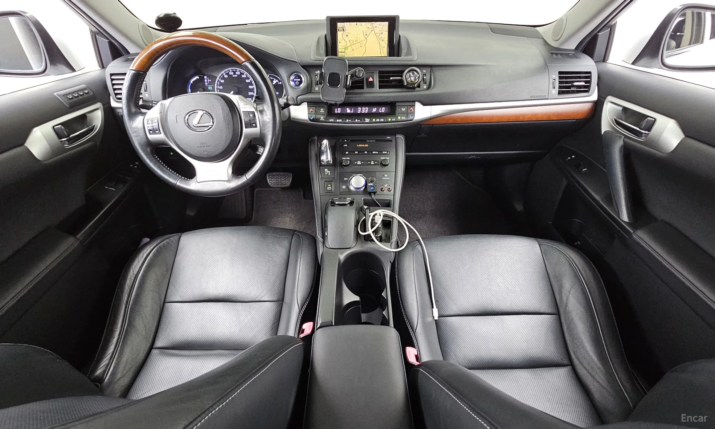 Lexus CT200h превью 7