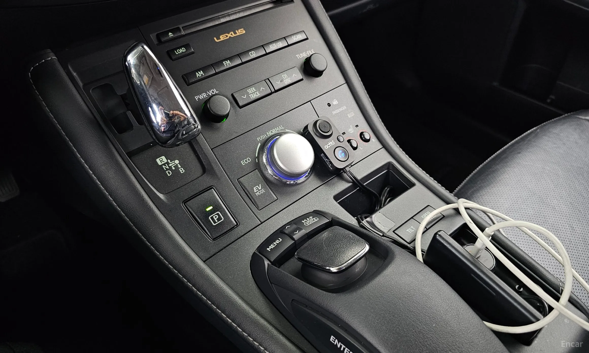 Lexus CT200h превью 9