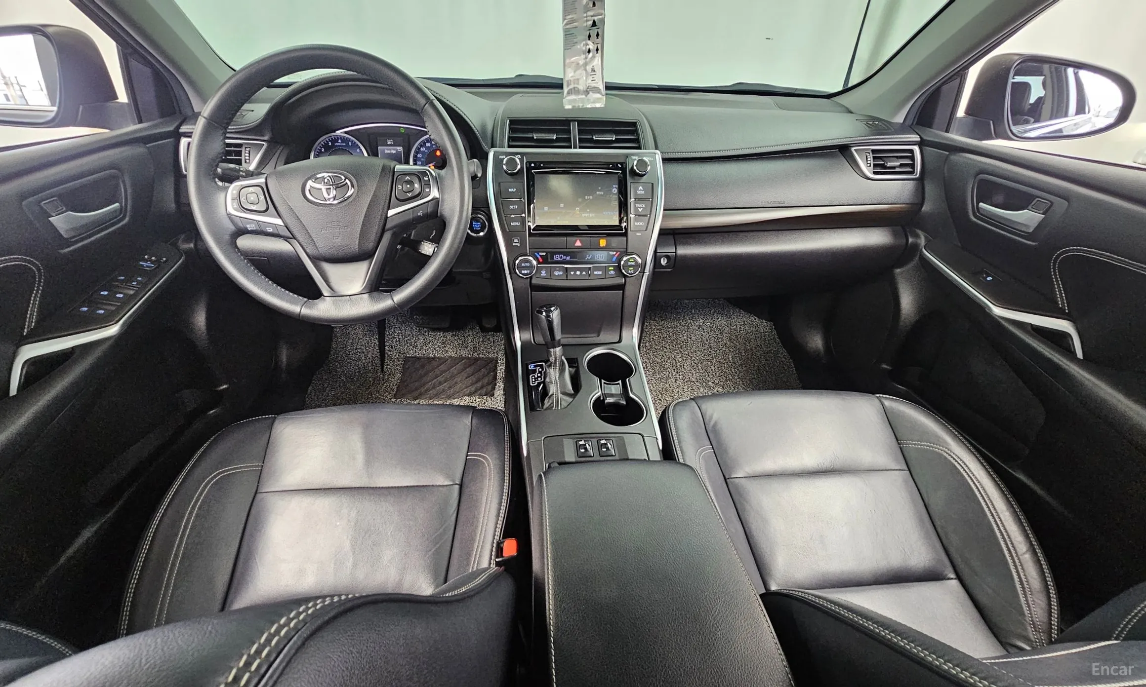 Toyota New Camry превью 7