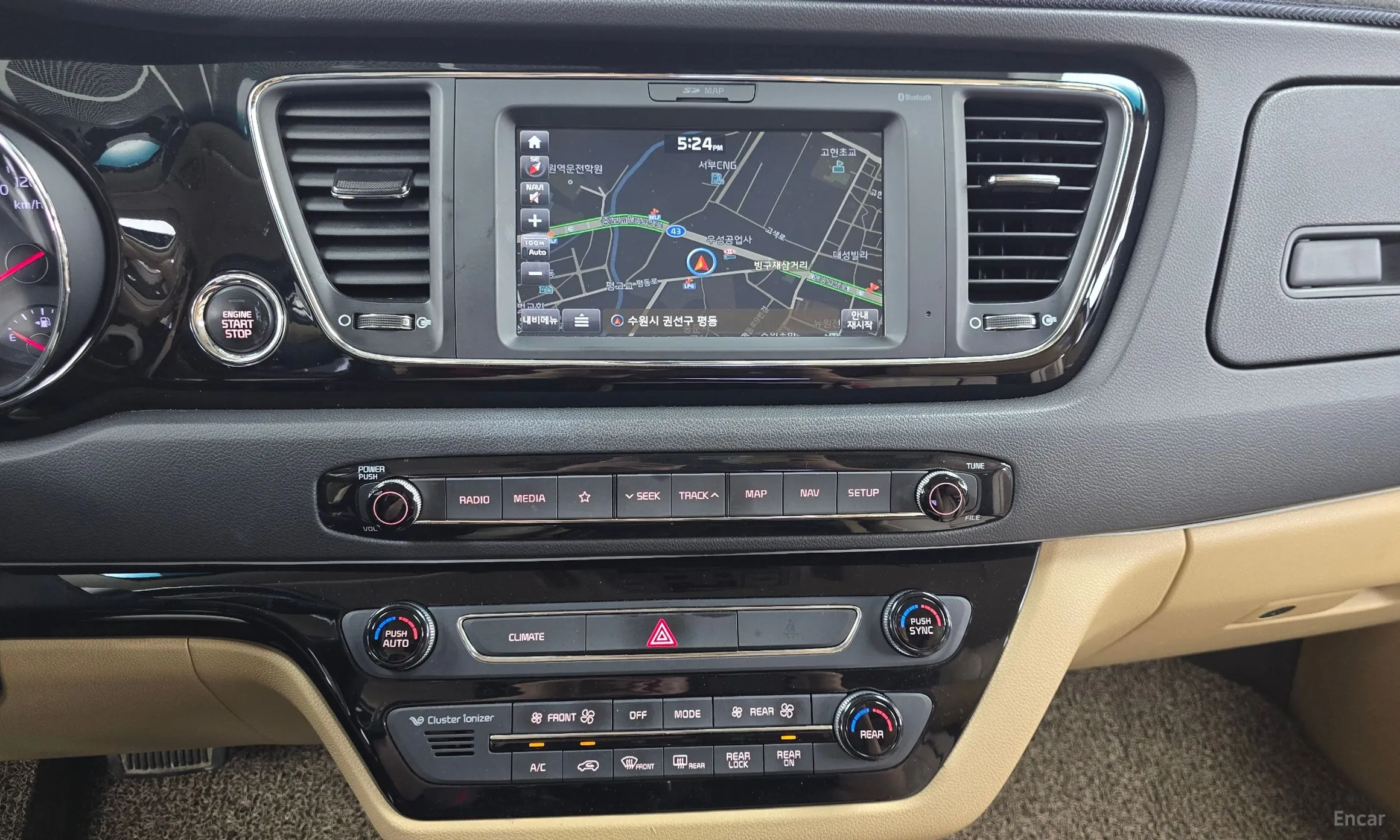 Kia Carnival превью 11