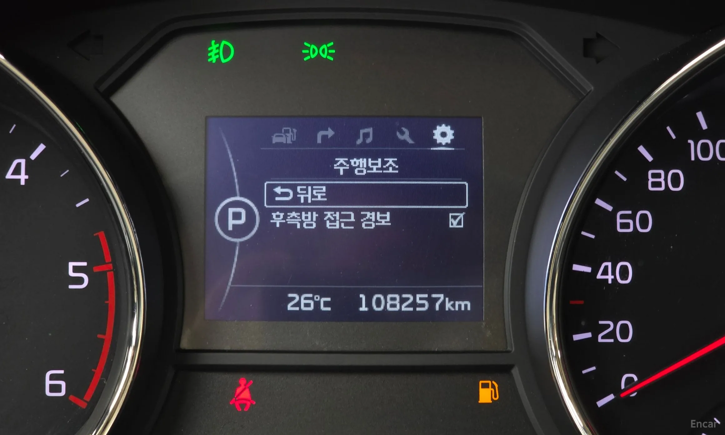 Kia Carnival превью 14