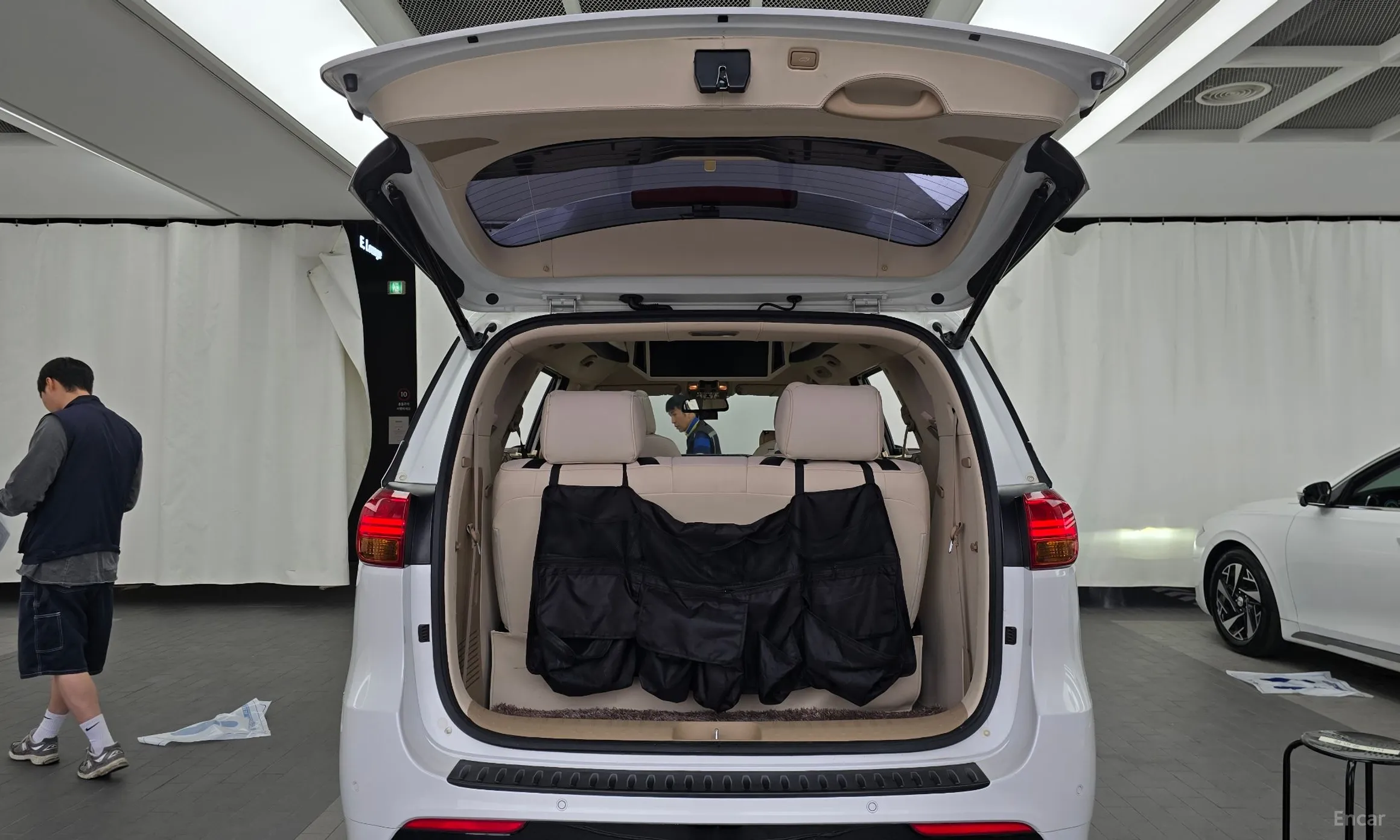 Kia Carnival превью 20