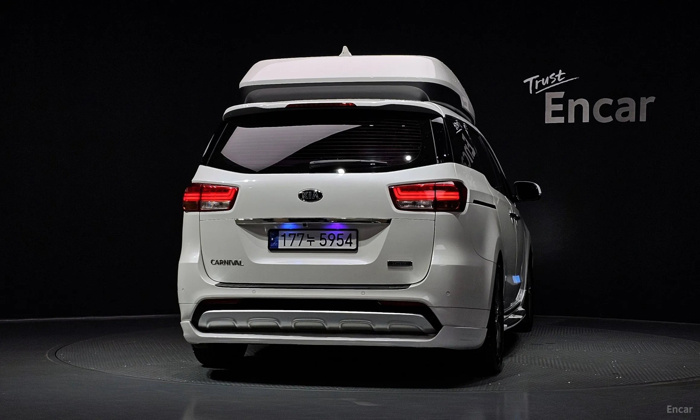 Kia Carnival превью 4